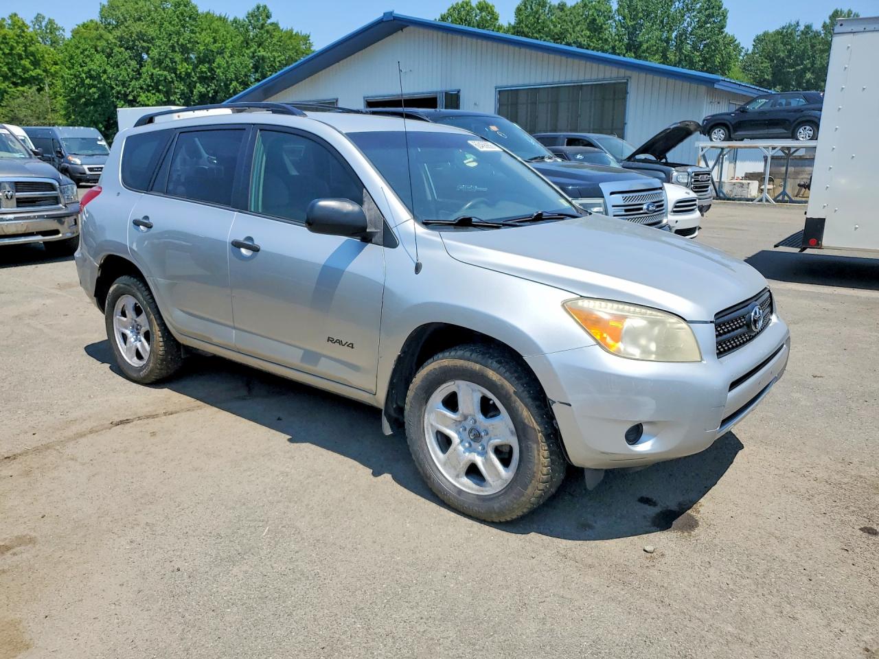 2008 Toyota Rav4 Base Silver vin: JTMBD33V485208063