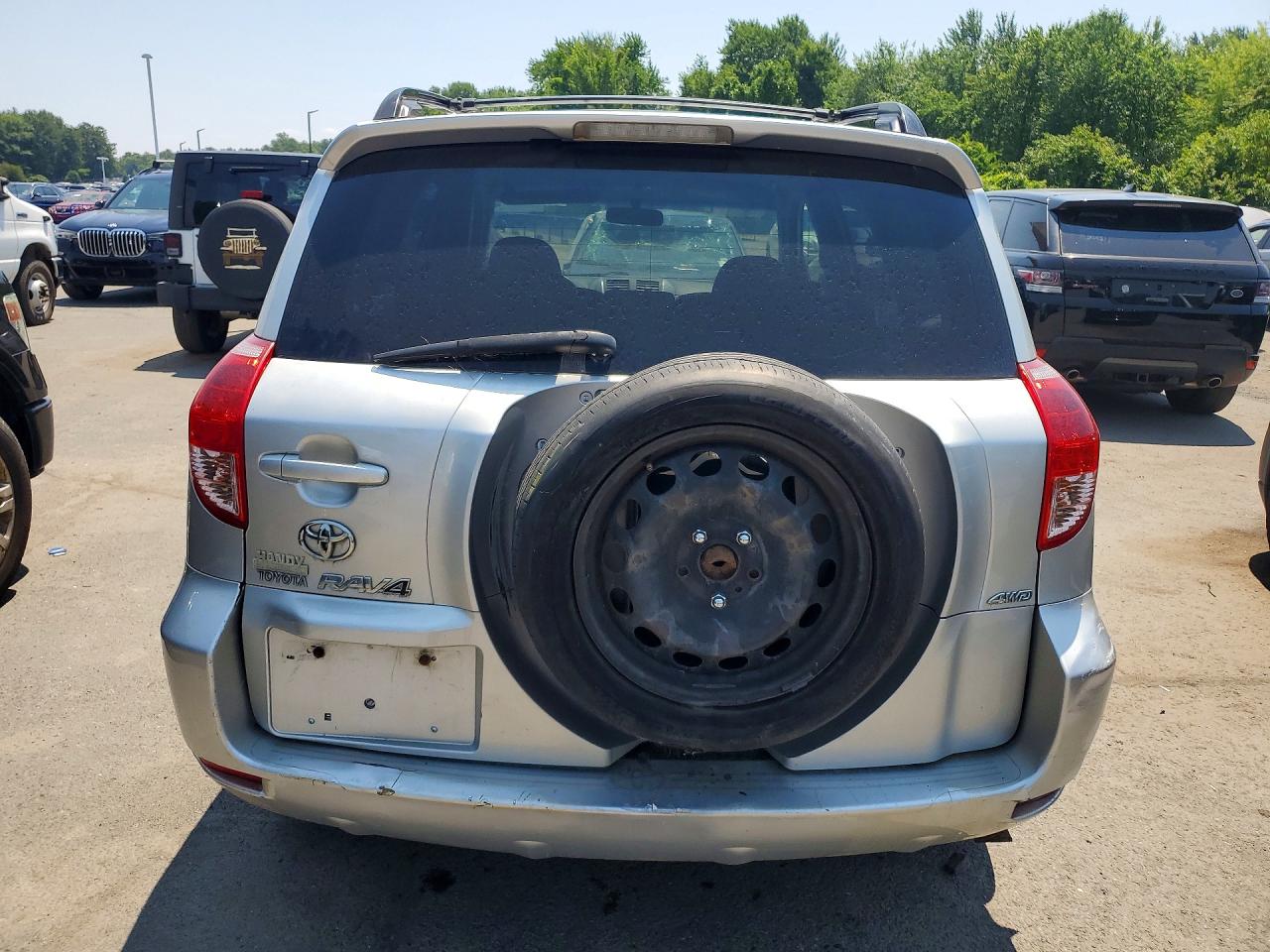 2008 Toyota Rav4 Base Silver vin: JTMBD33V485208063