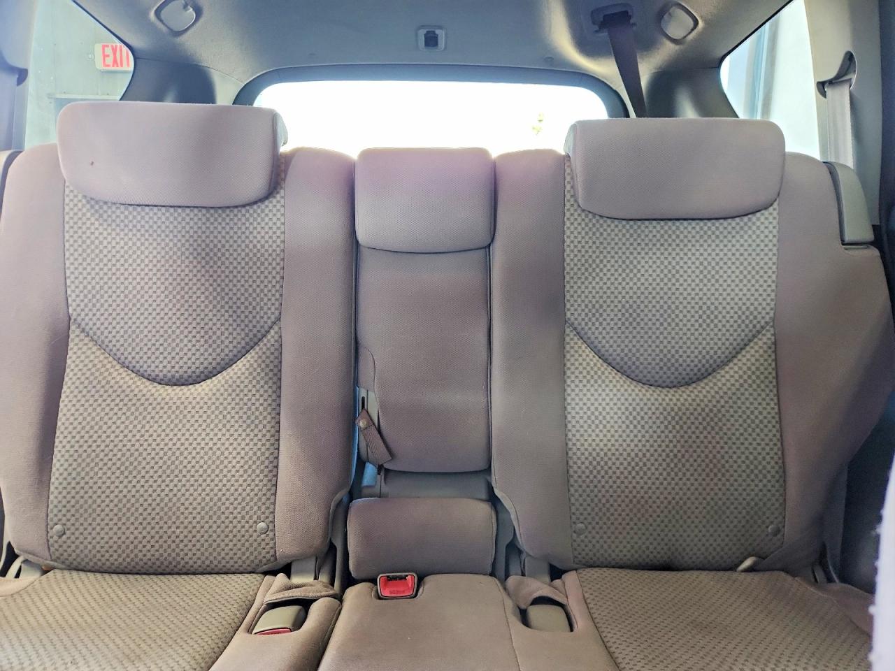 2008 Toyota Rav4 Base Silver vin: JTMBD33V486075752