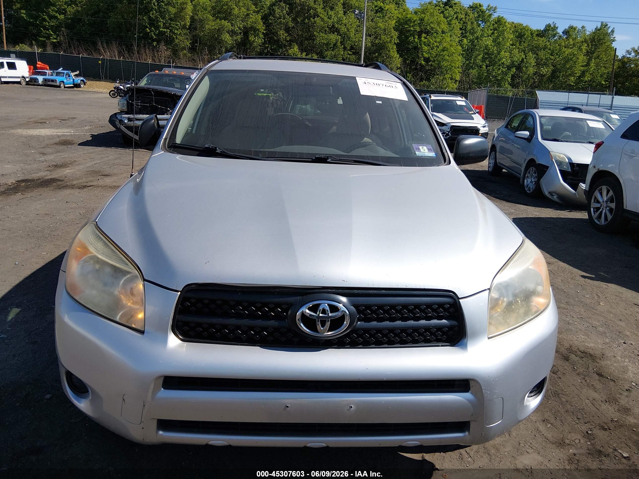 2008 Toyota Rav4   Silver vin: JTMBD33V486077338
