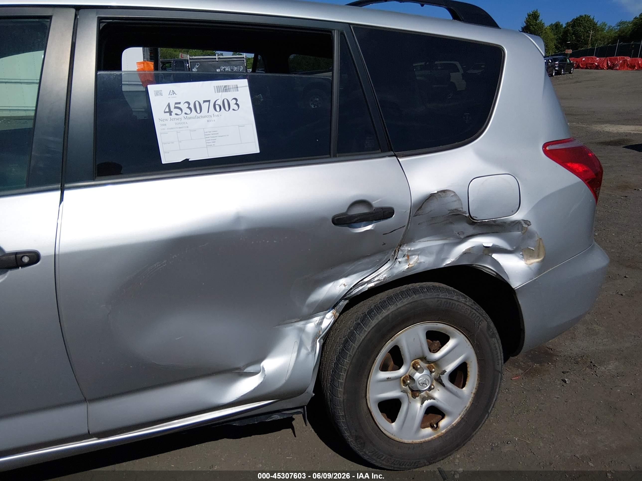 2008 Toyota Rav4   Silver vin: JTMBD33V486077338