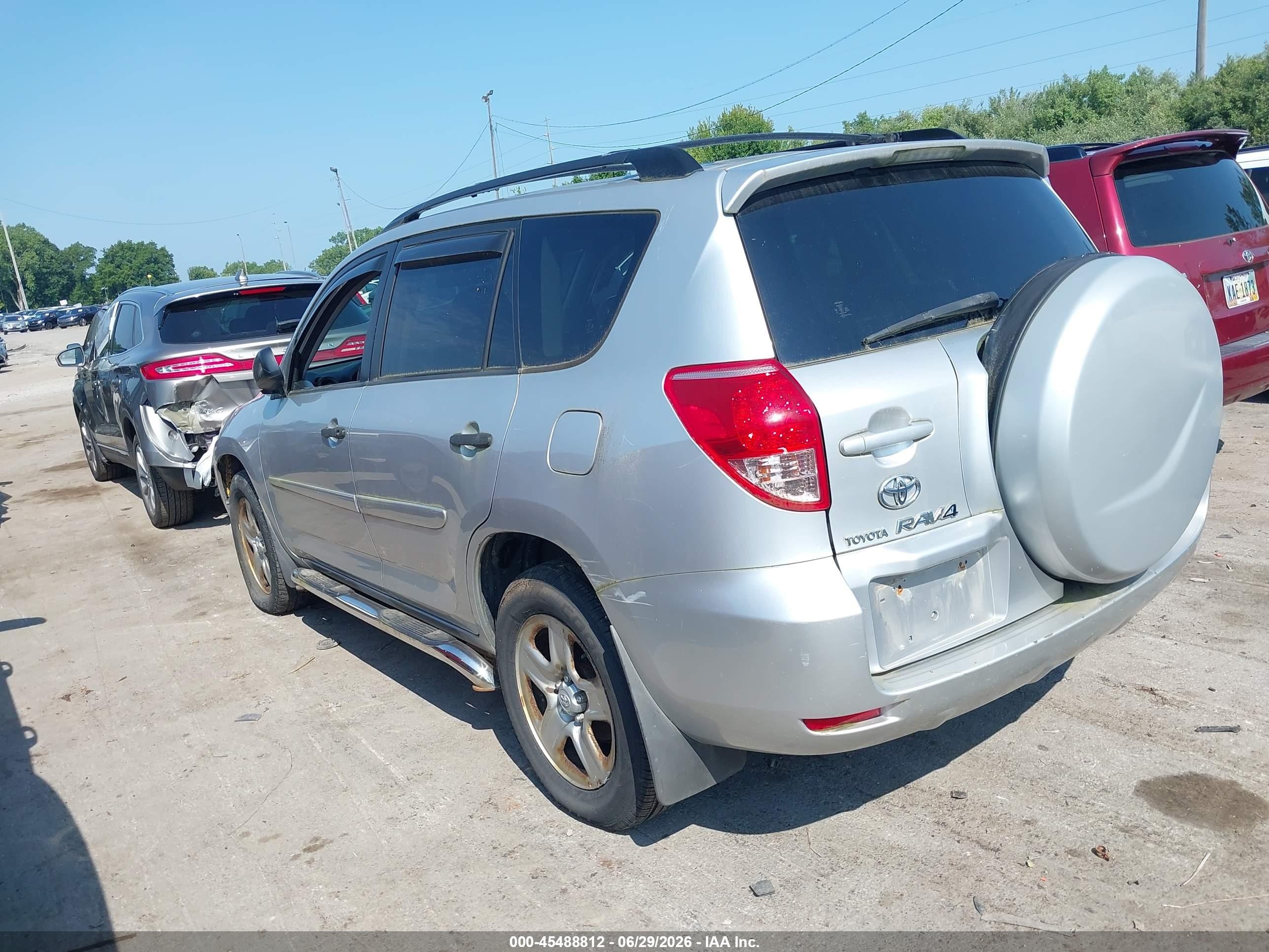 2008 Toyota Rav4   Серебряный vin: JTMBD33V486079252