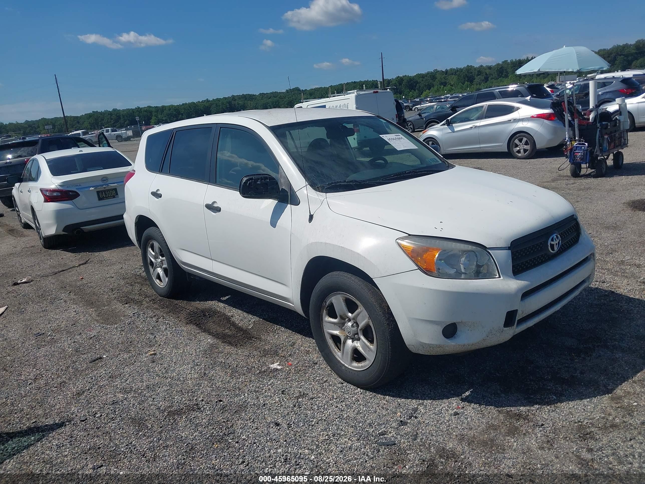 2006 Toyota Rav4   White vin: JTMBD33V566009496
