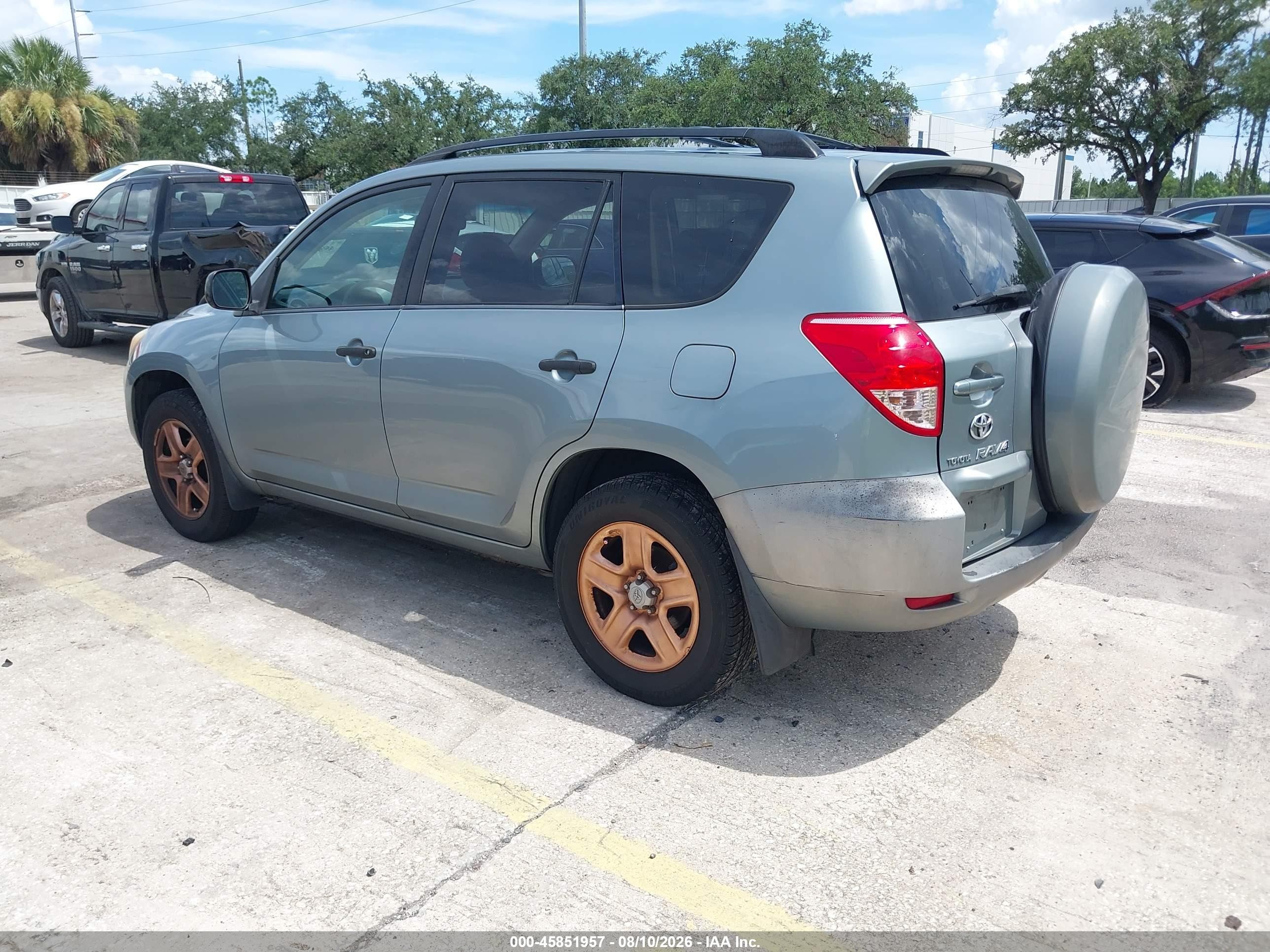 2006 Toyota Rav4   Gray vin: JTMBD33V566022572