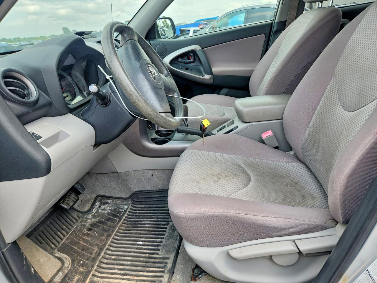 2007 Toyota Rav4 Base Gray vin: JTMBD33V575115678