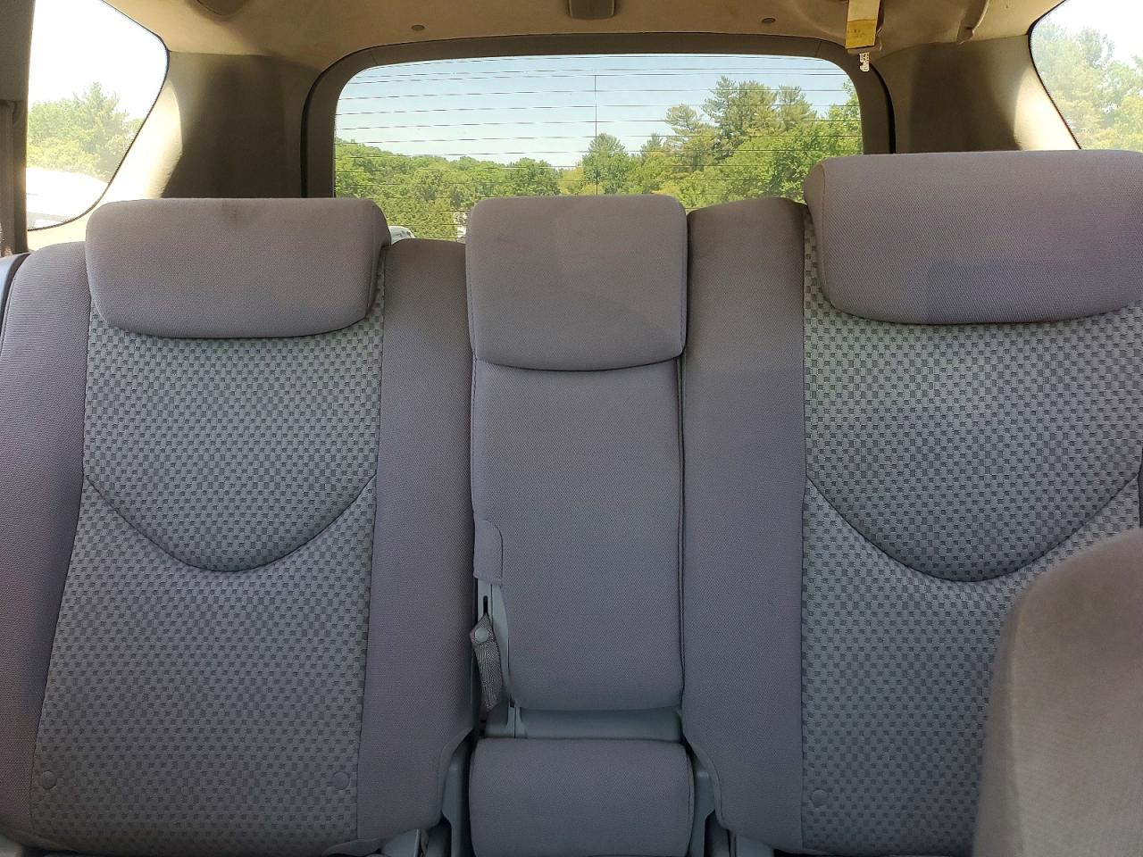 2007 Toyota Rav4 Base Серебряный vin: JTMBD33V576025733