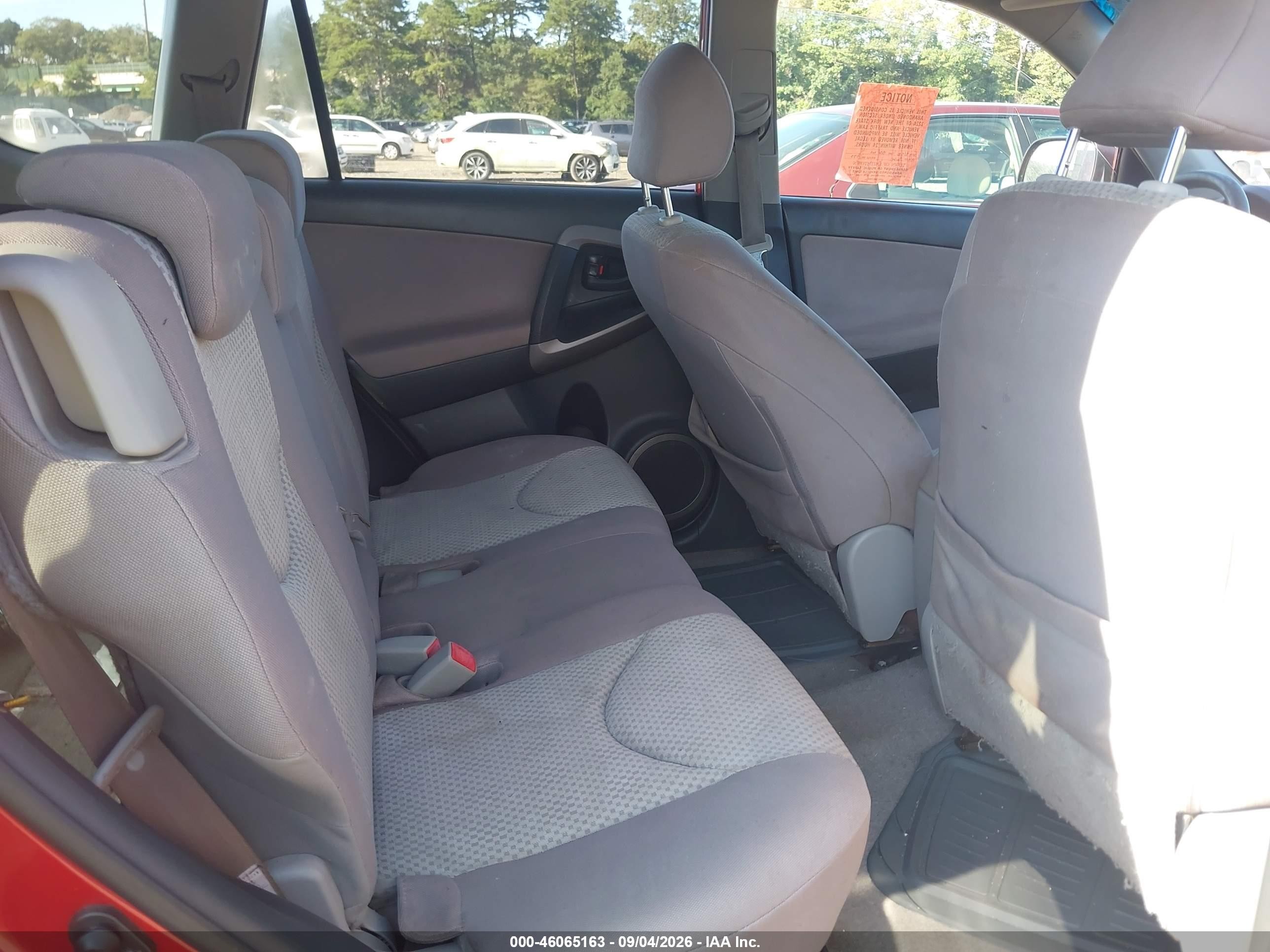 2008 Toyota Rav4   Red vin: JTMBD33V586056756