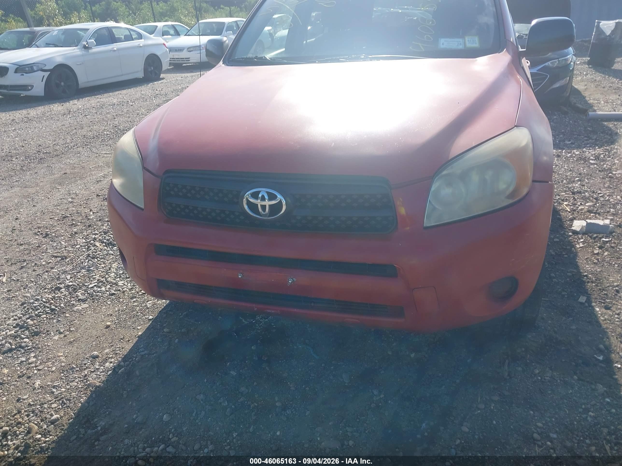 2008 Toyota Rav4   Red vin: JTMBD33V586056756