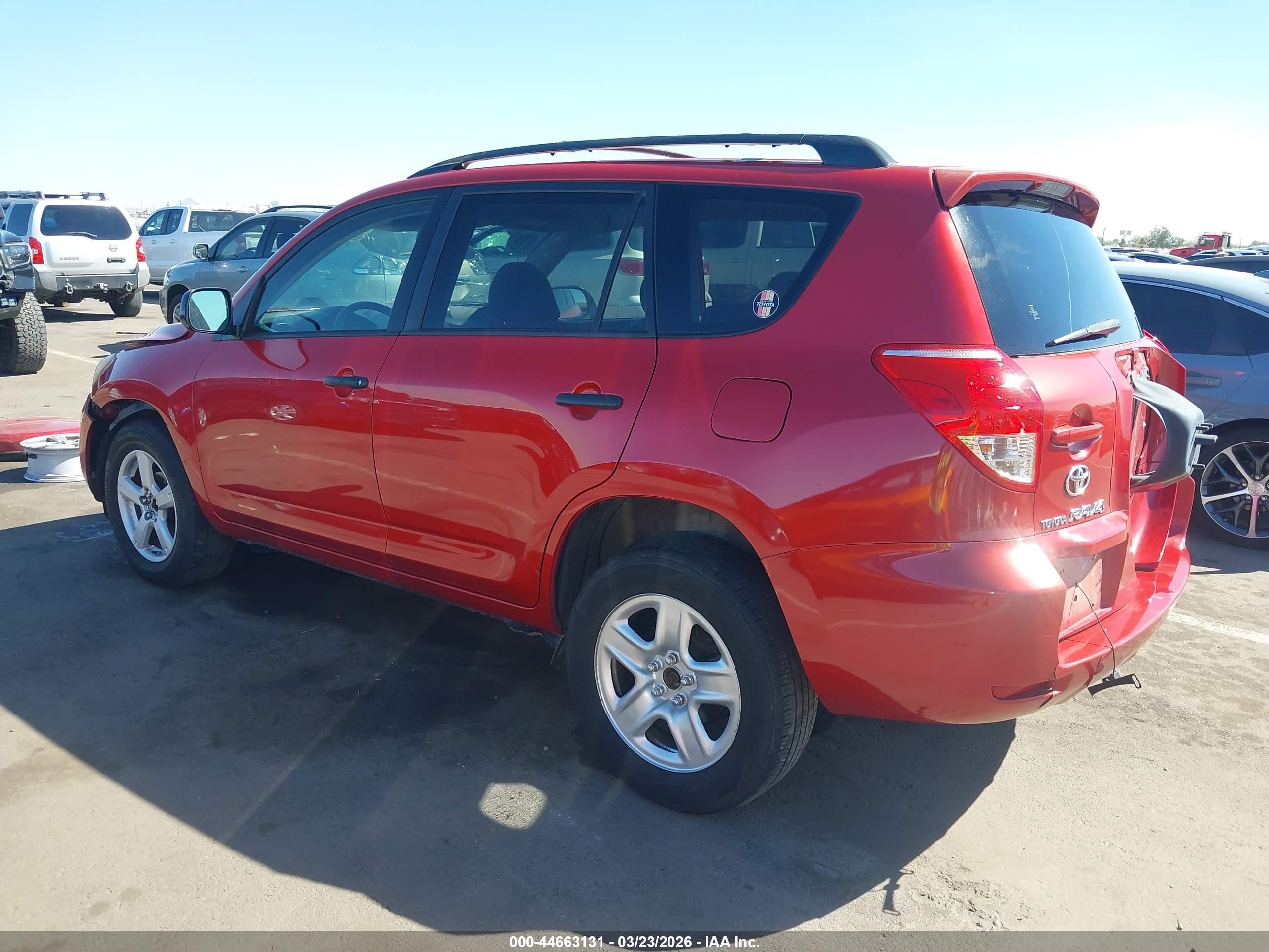 2008 Toyota Rav4 Red vin: JTMBD33V586060354