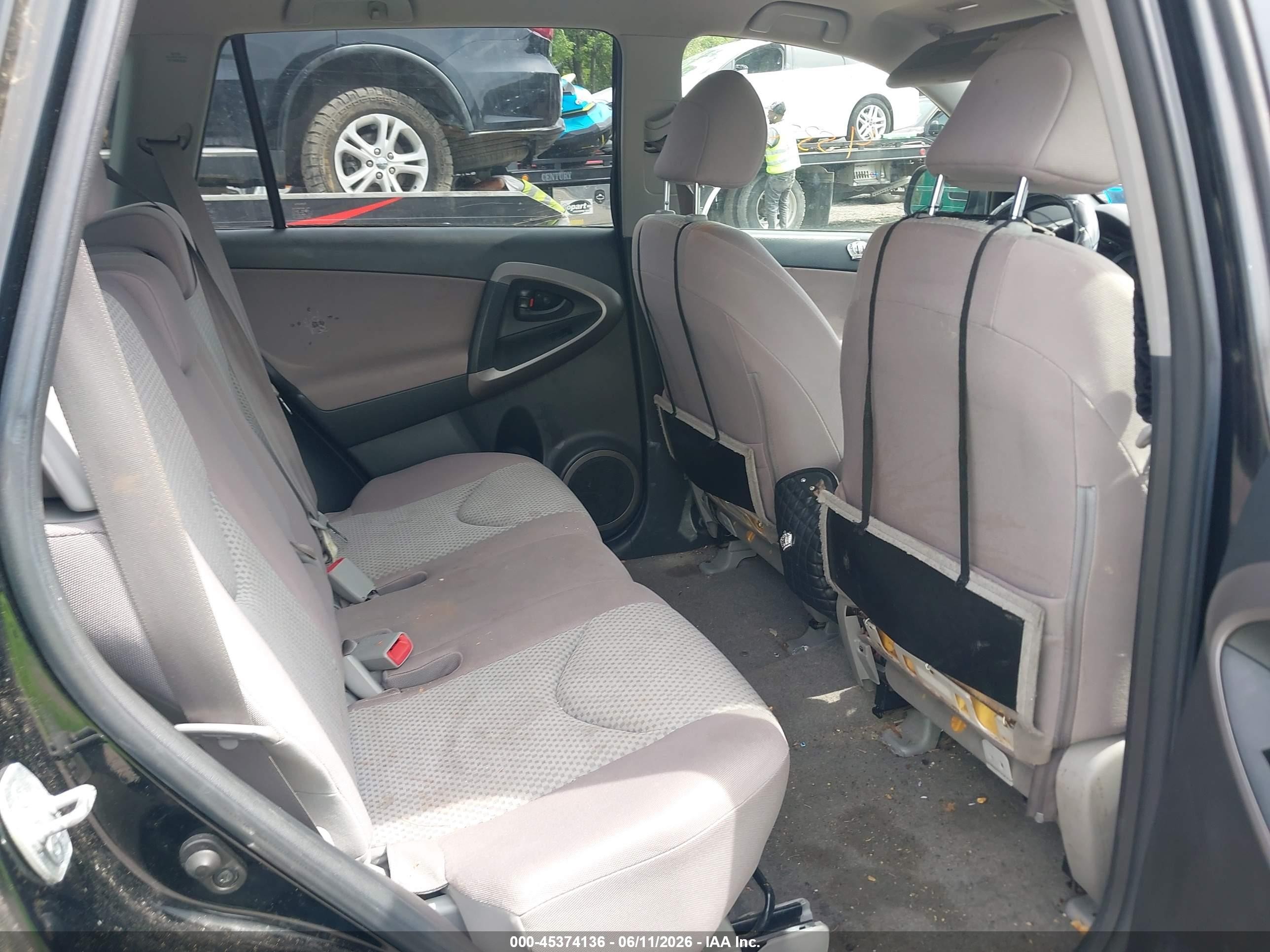 2008 Toyota Rav4   Черный vin: JTMBD33V586061469