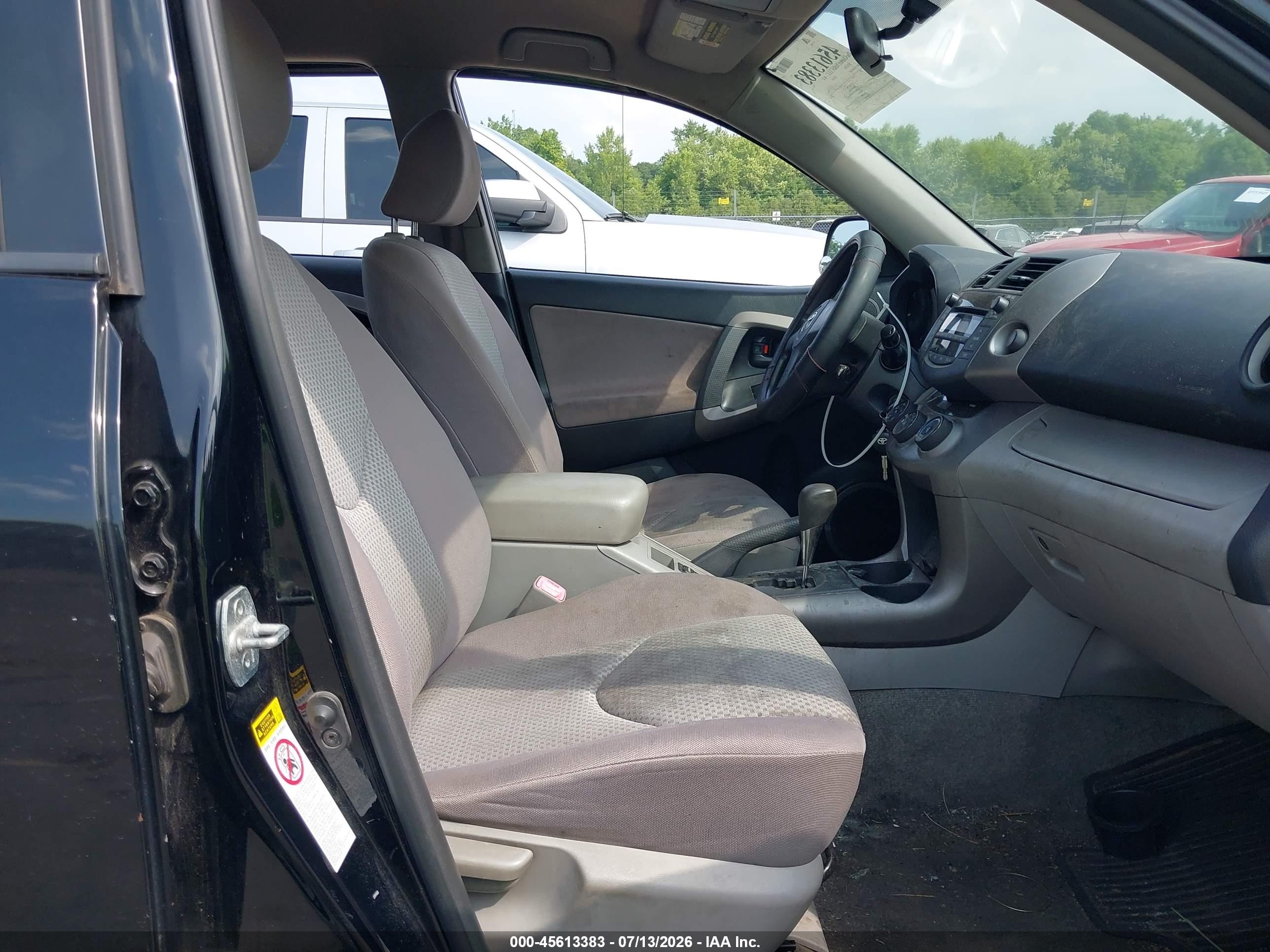 2008 Toyota Rav4   Black vin: JTMBD33V586076618