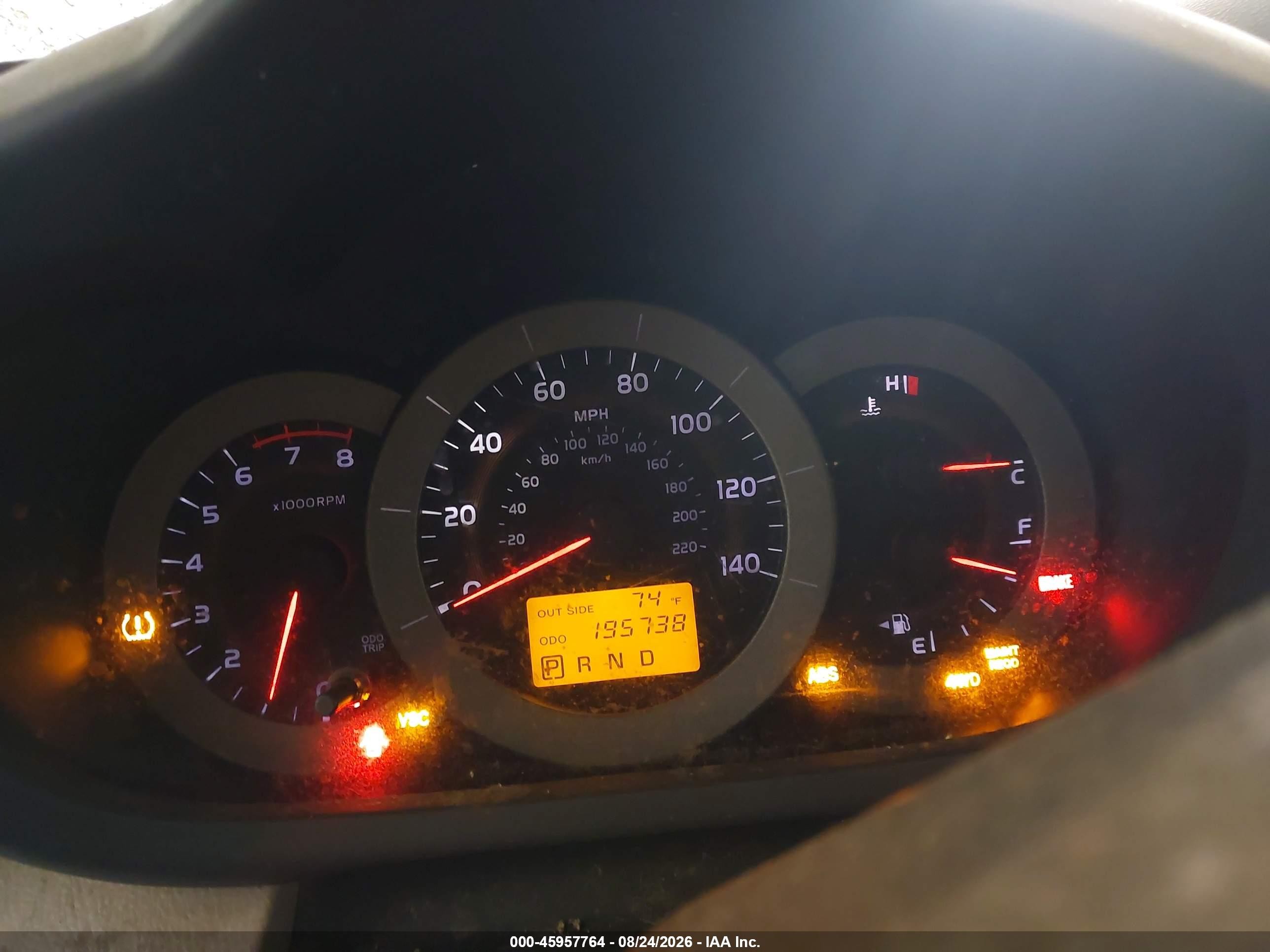2008 Toyota Rav4   Red vin: JTMBD33V586087585