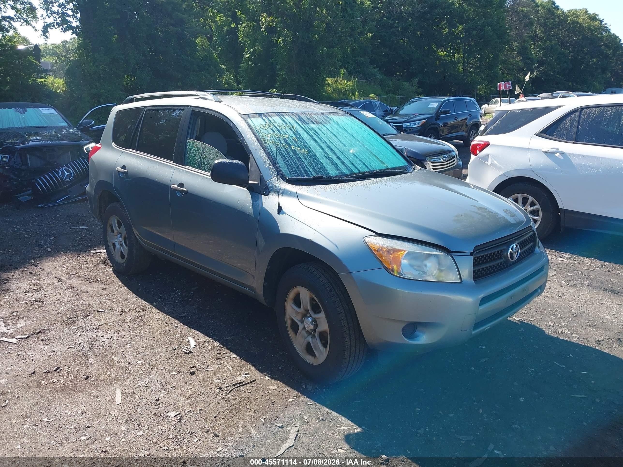 2006 Toyota Rav4   Silver vin: JTMBD33V665036826