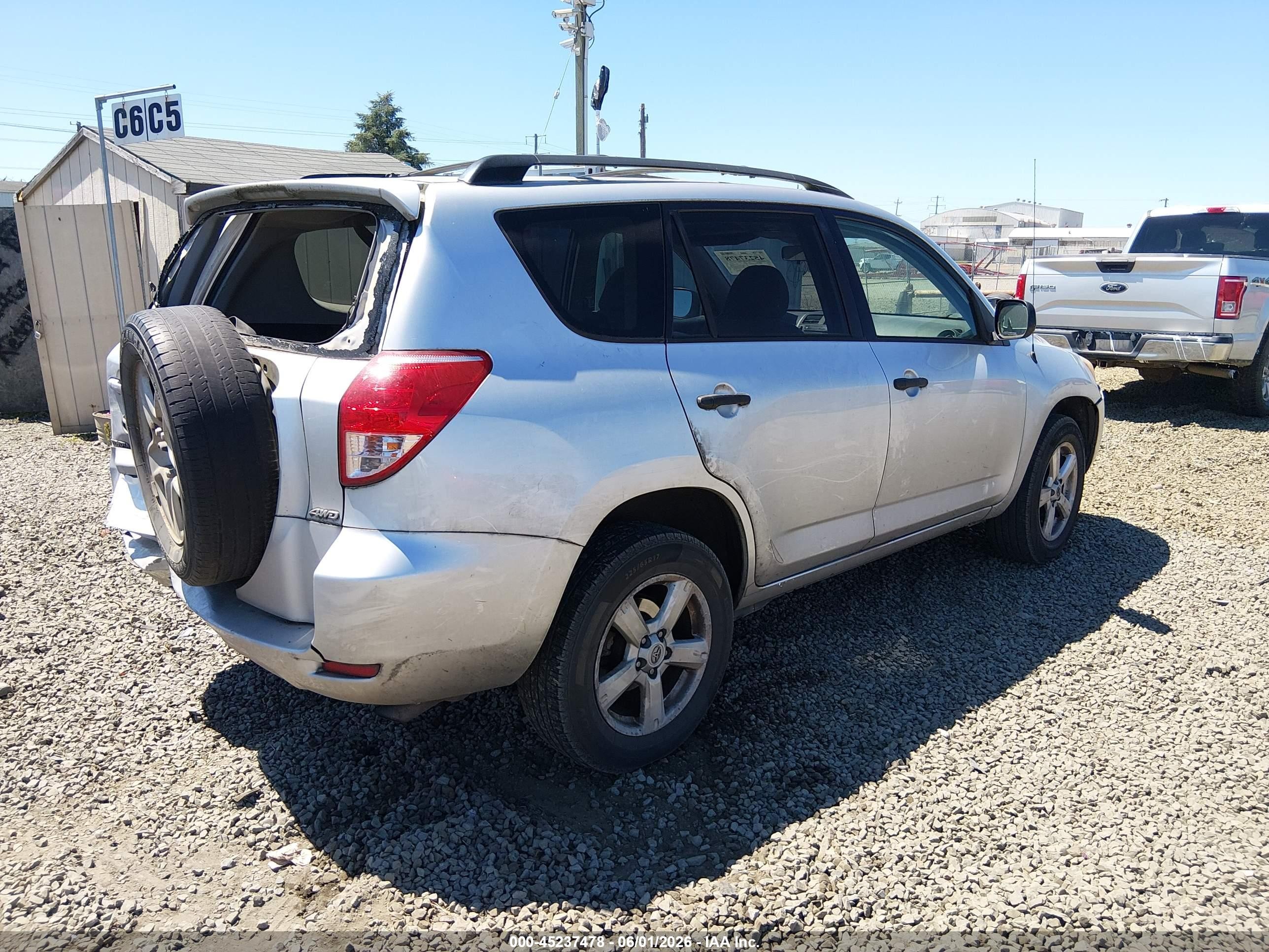 2006 Toyota Rav4   Серебряный vin: JTMBD33V666002699