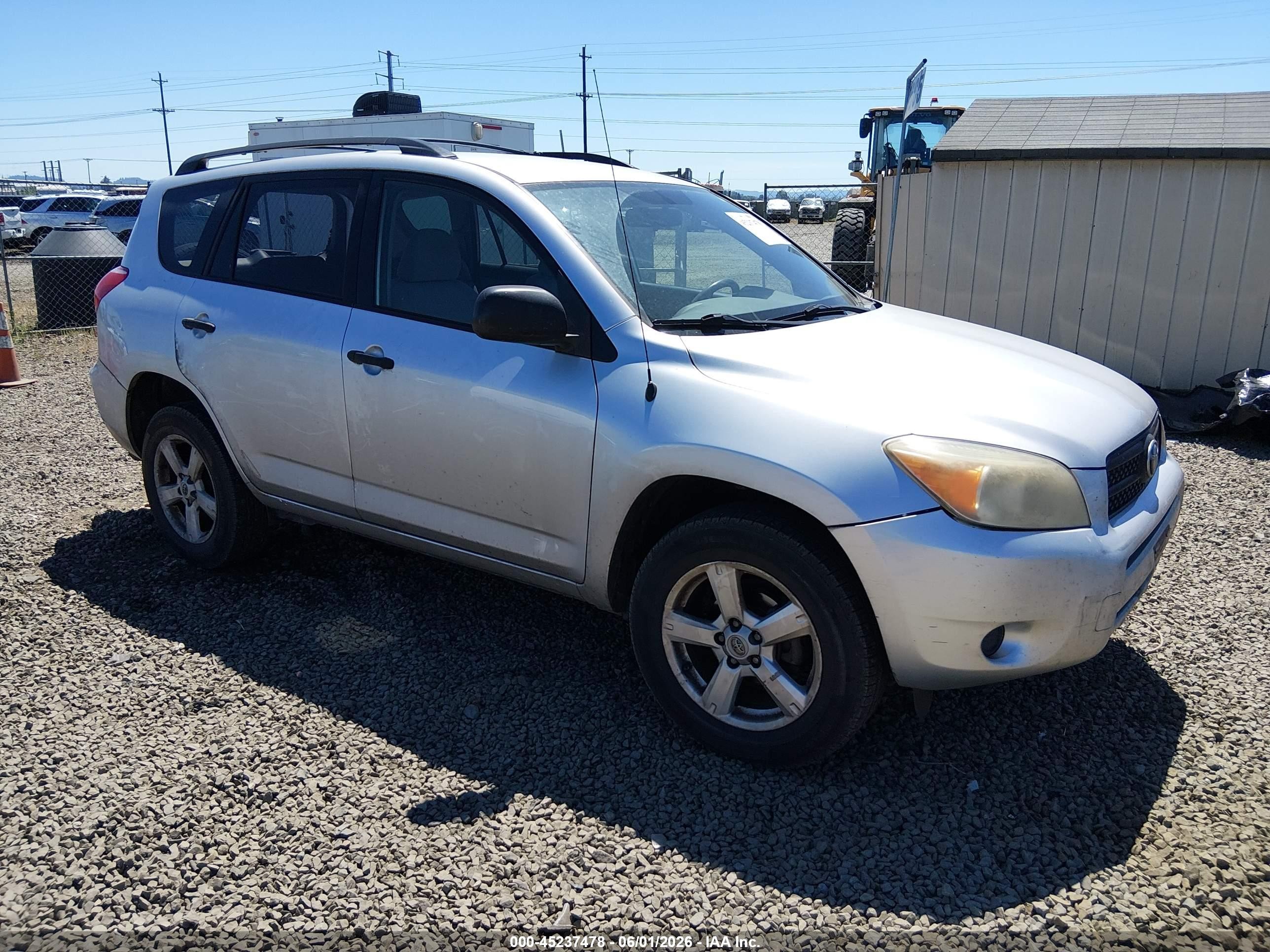 2006 Toyota Rav4   Серебряный vin: JTMBD33V666002699