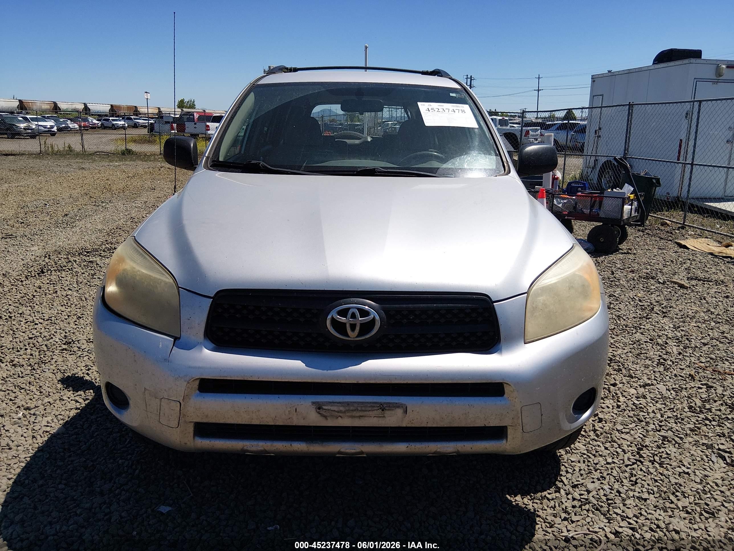 2006 Toyota Rav4   Серебряный vin: JTMBD33V666002699