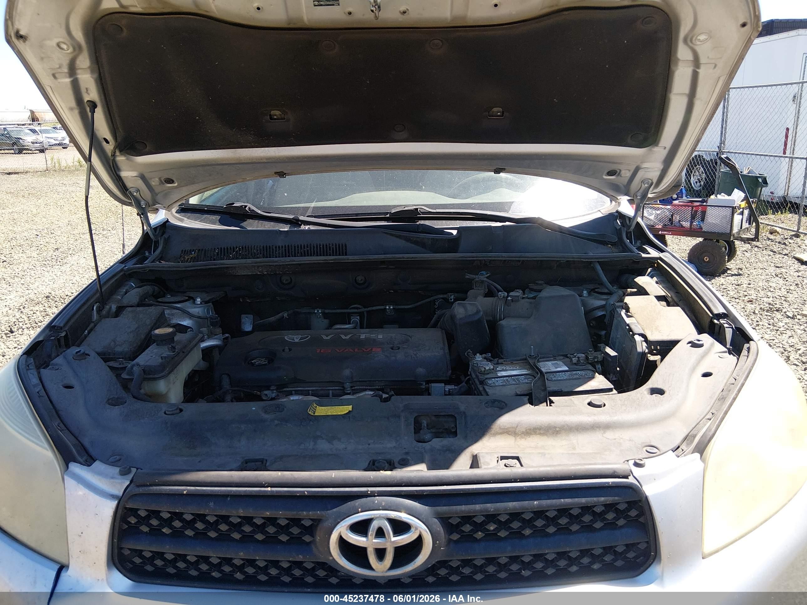 2006 Toyota Rav4   Серебряный vin: JTMBD33V666002699