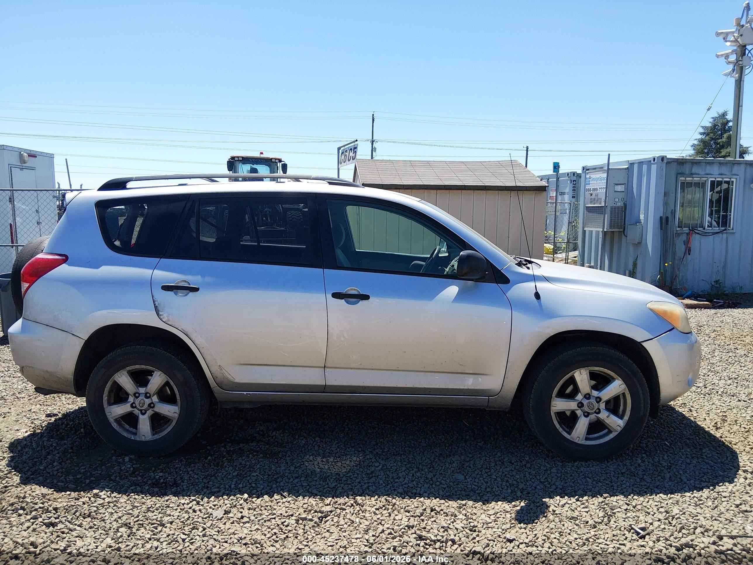 2006 Toyota Rav4   Серебряный vin: JTMBD33V666002699