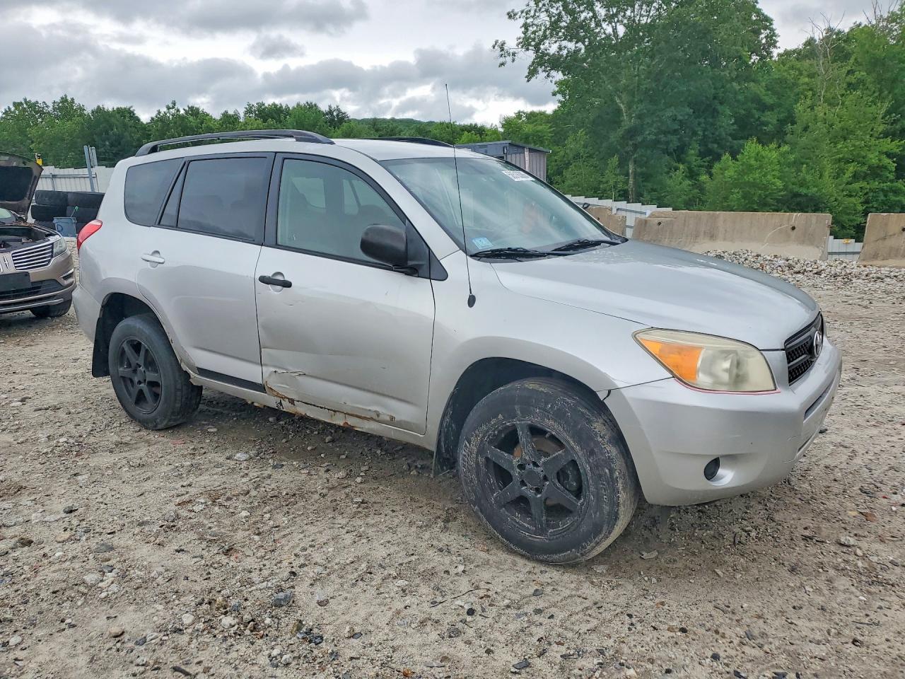 2006 Toyota Rav4 Base Silver vin: JTMBD33V666010379