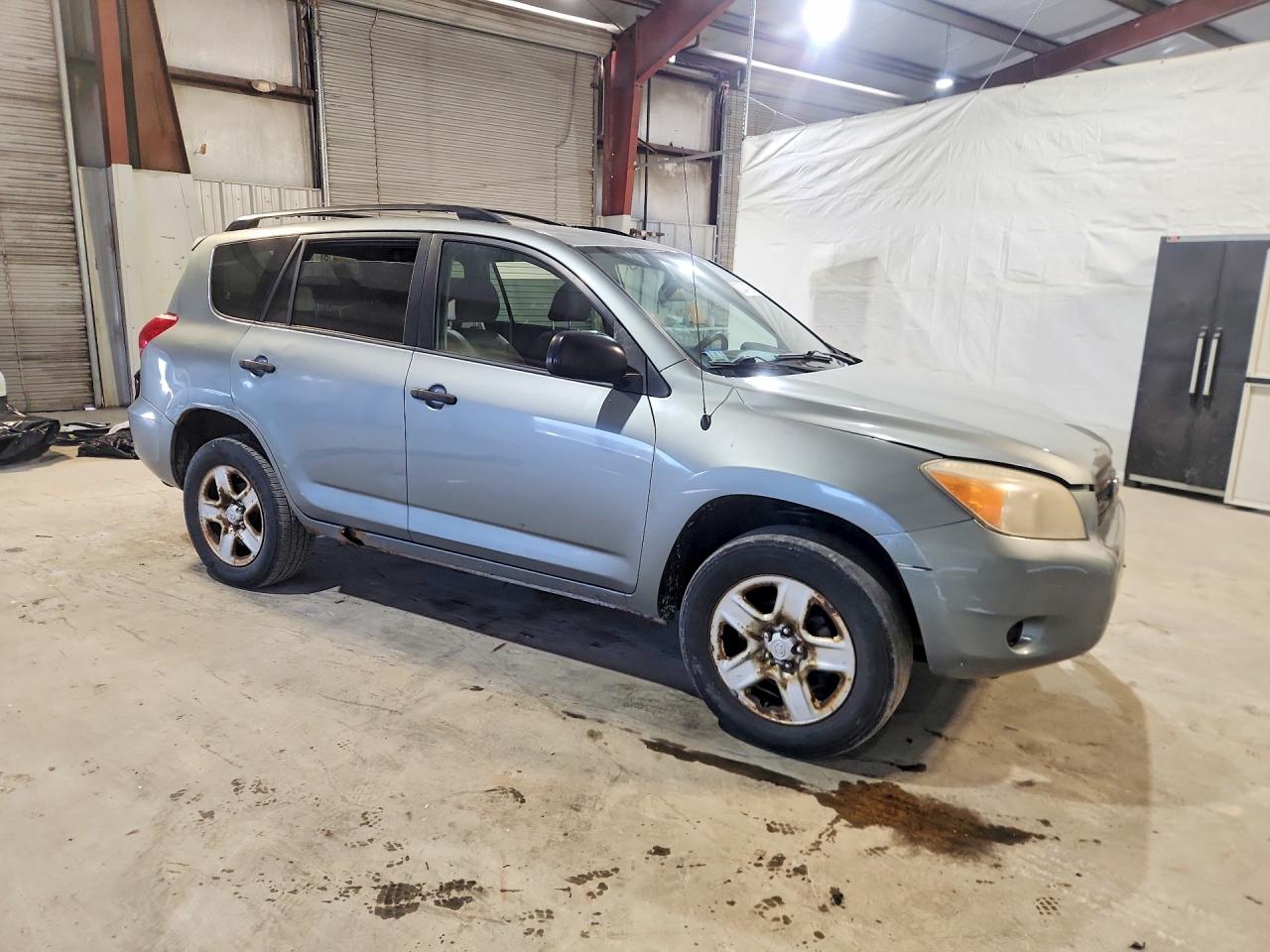 2006 Toyota Rav4 Base Gray vin: JTMBD33V666014612