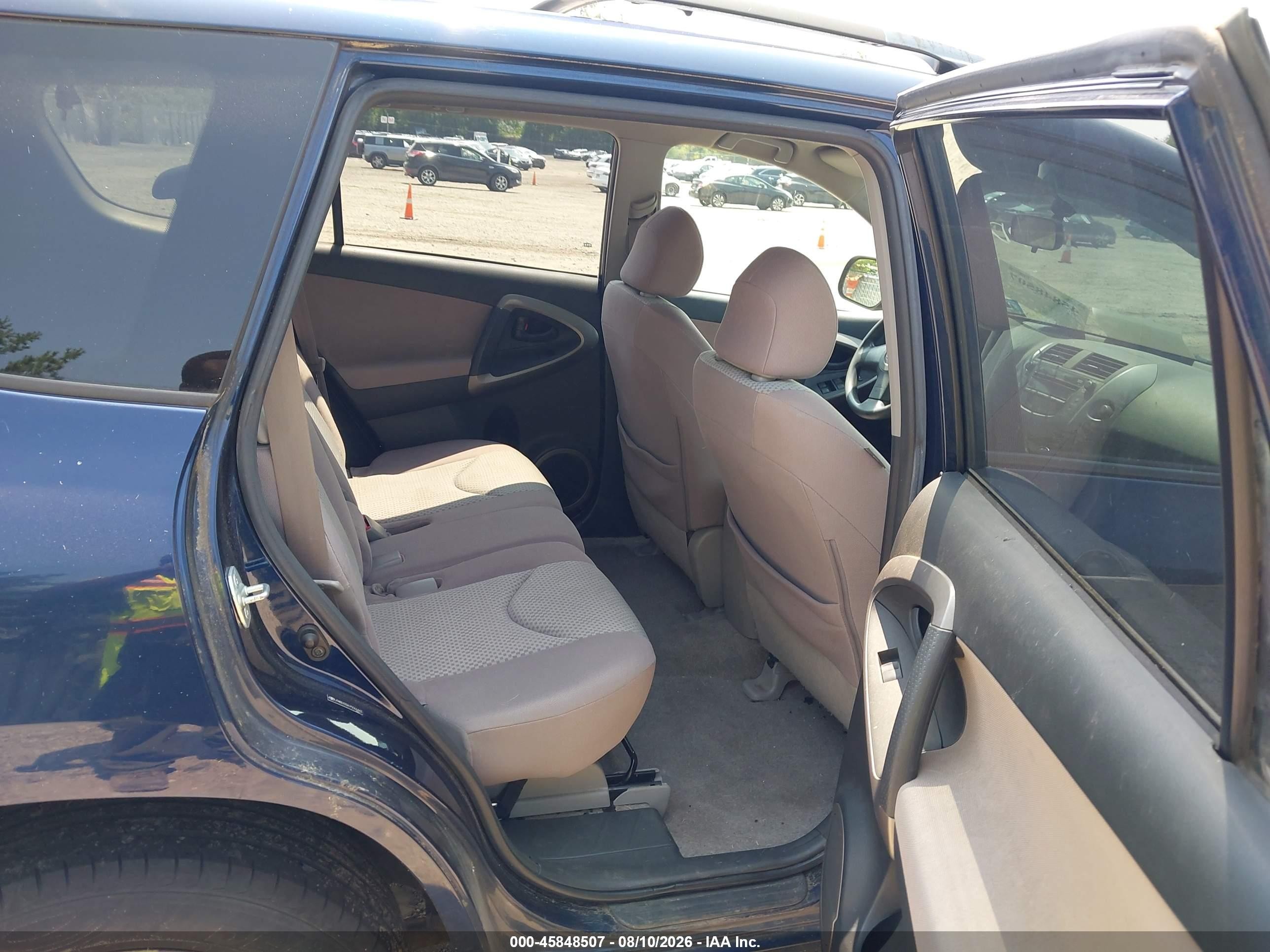 2007 Toyota Rav4   Синий vin: JTMBD33V675066443