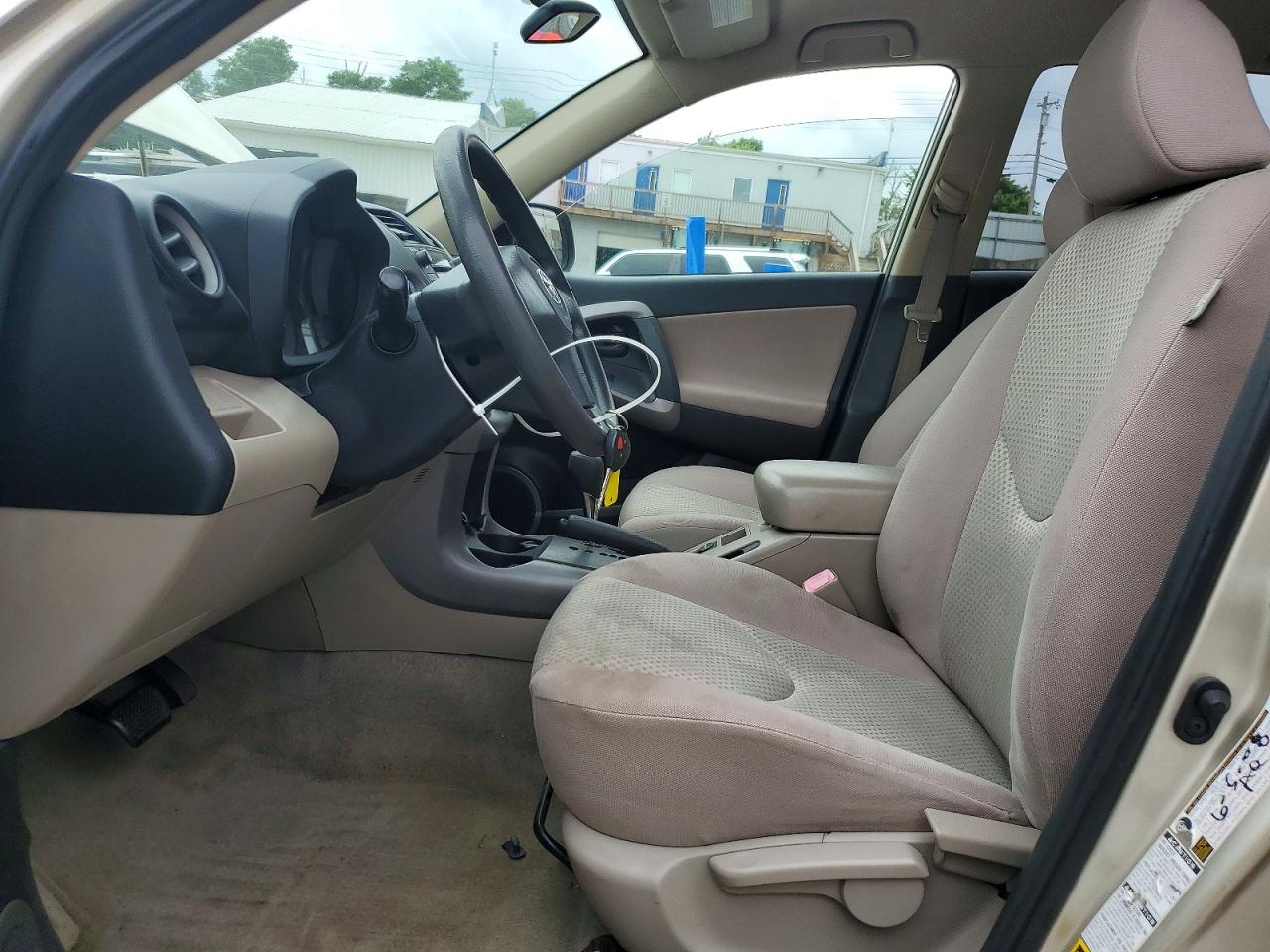 2007 Toyota Rav4 Base Gold vin: JTMBD33V676033985