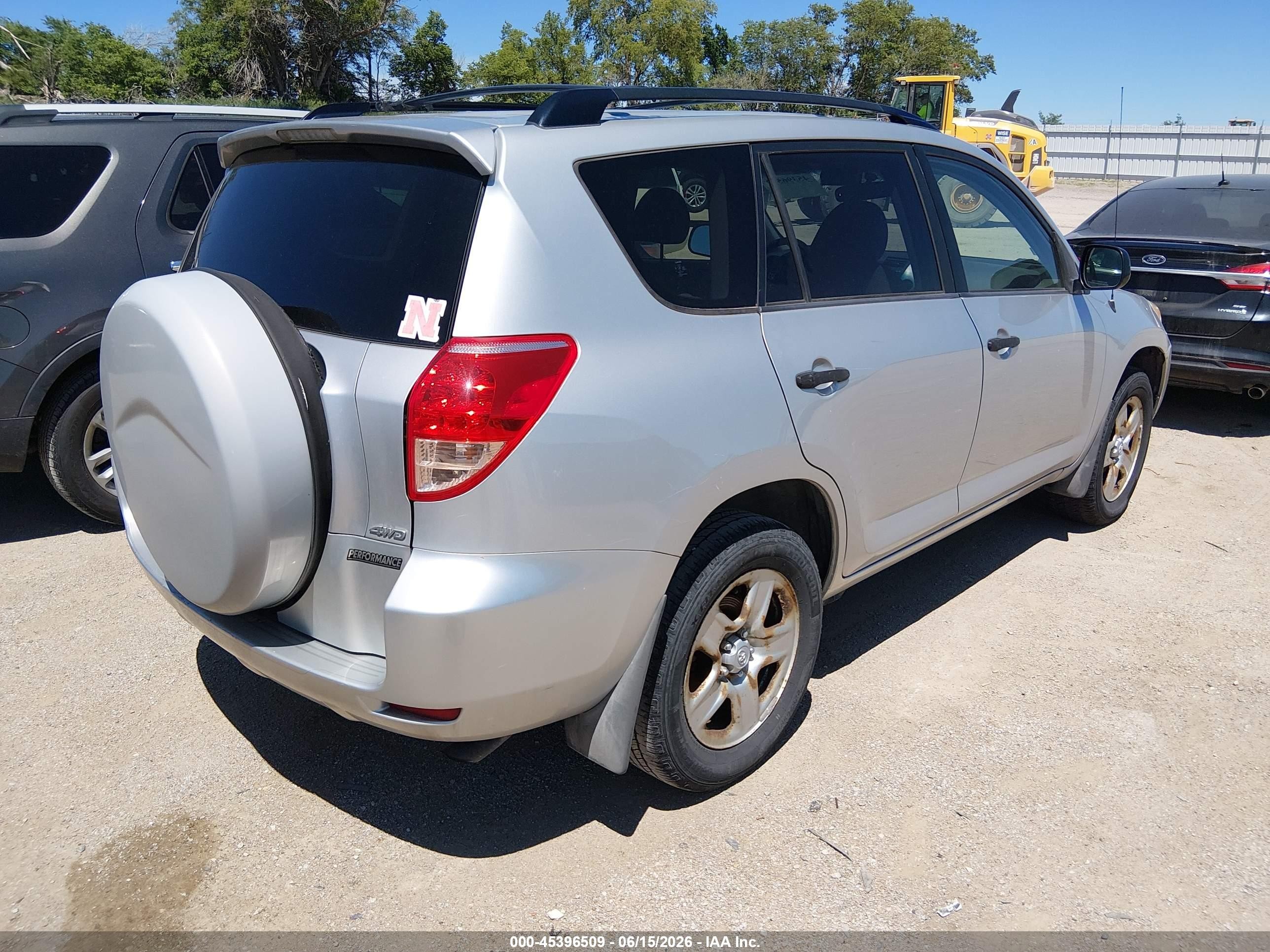 2007 Toyota Rav4   Silver vin: JTMBD33V676050852