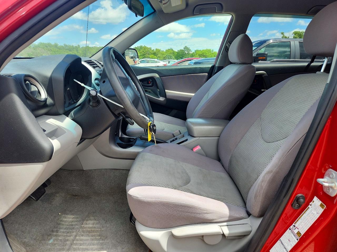 2007 Toyota Rav4 Base Red vin: JTMBD33V676053329