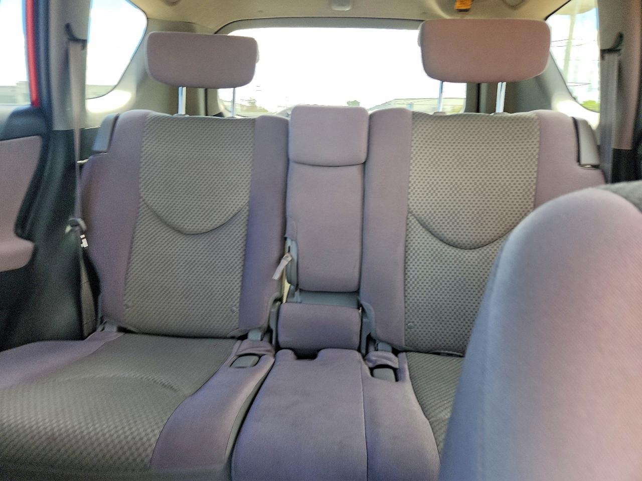 2007 Toyota Rav4 Base Red vin: JTMBD33V676053329