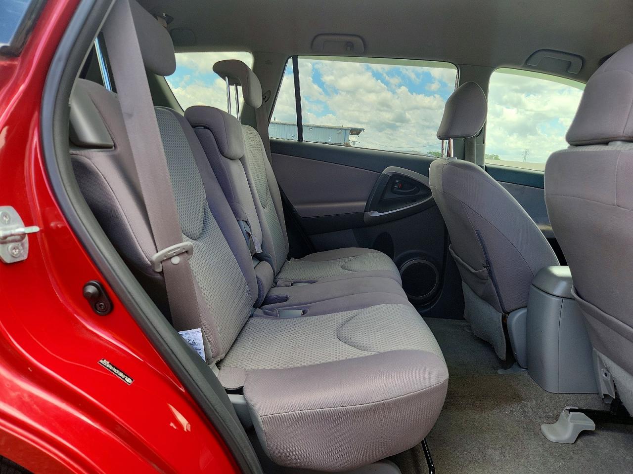 2007 Toyota Rav4 Base Red vin: JTMBD33V676053329