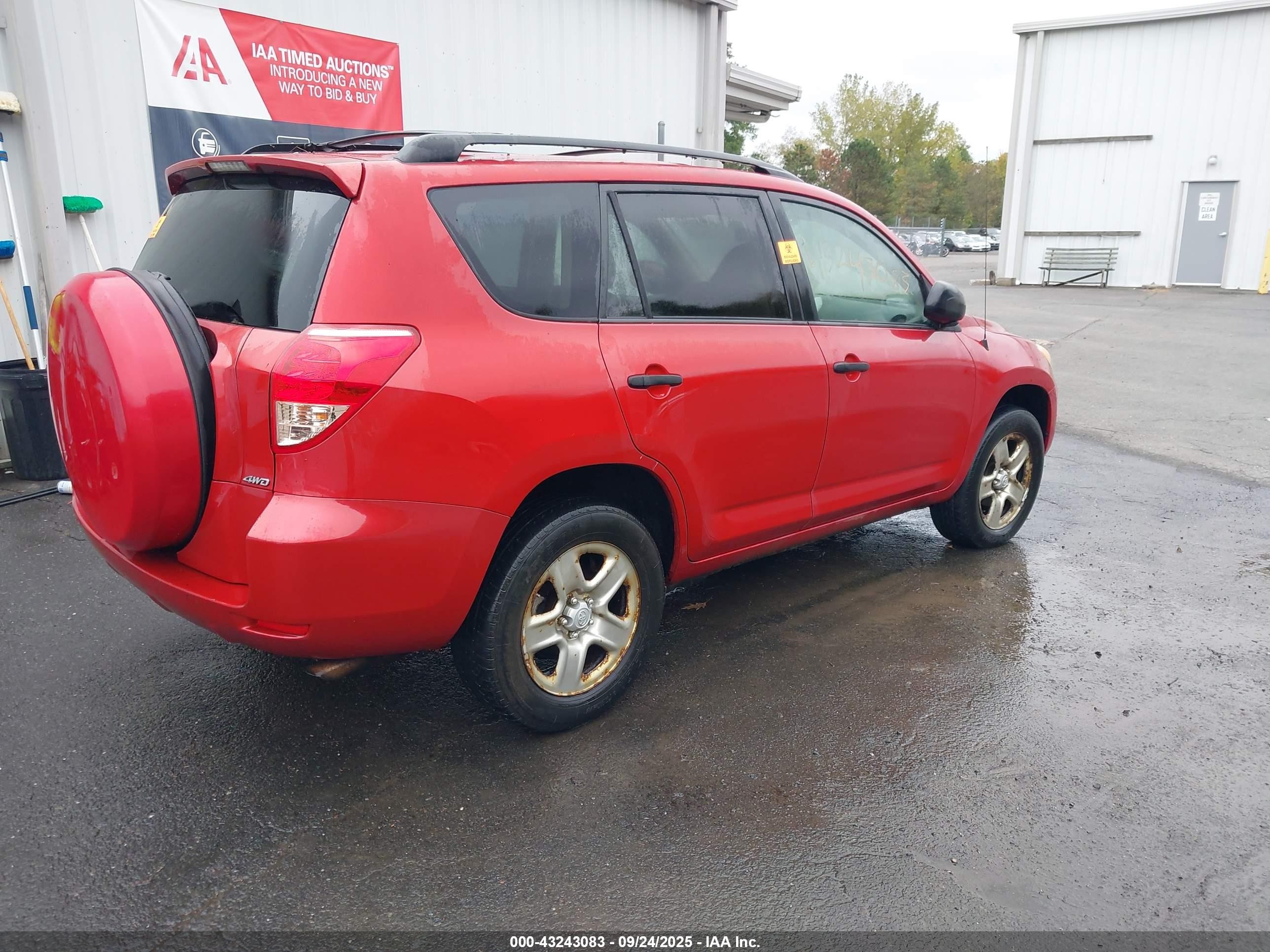 2008 Toyota Rav4   Red vin: JTMBD33V685192531