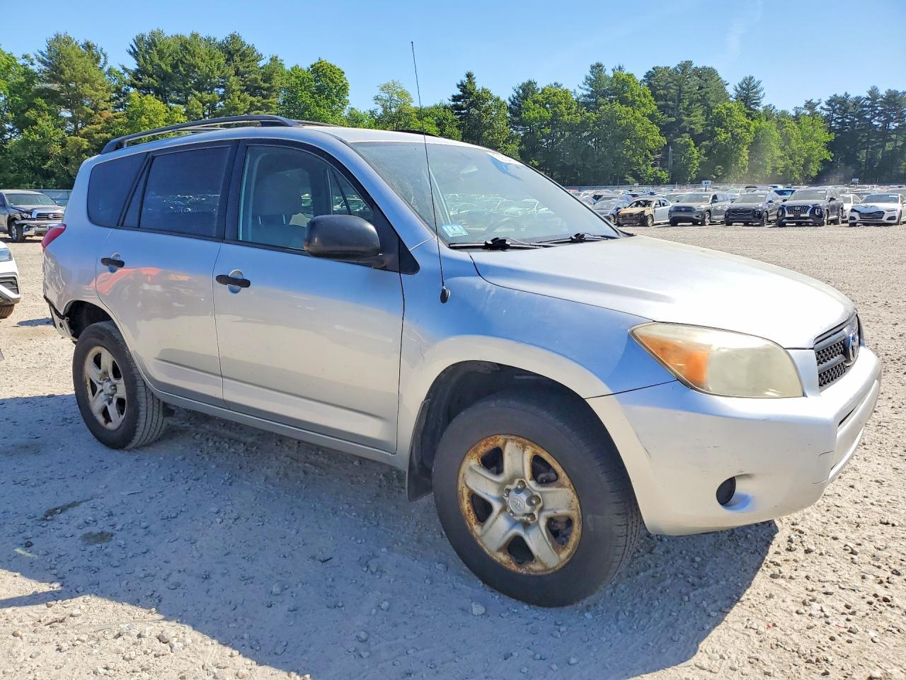 2008 Toyota Rav4 Base Серебряный vin: JTMBD33V685203575