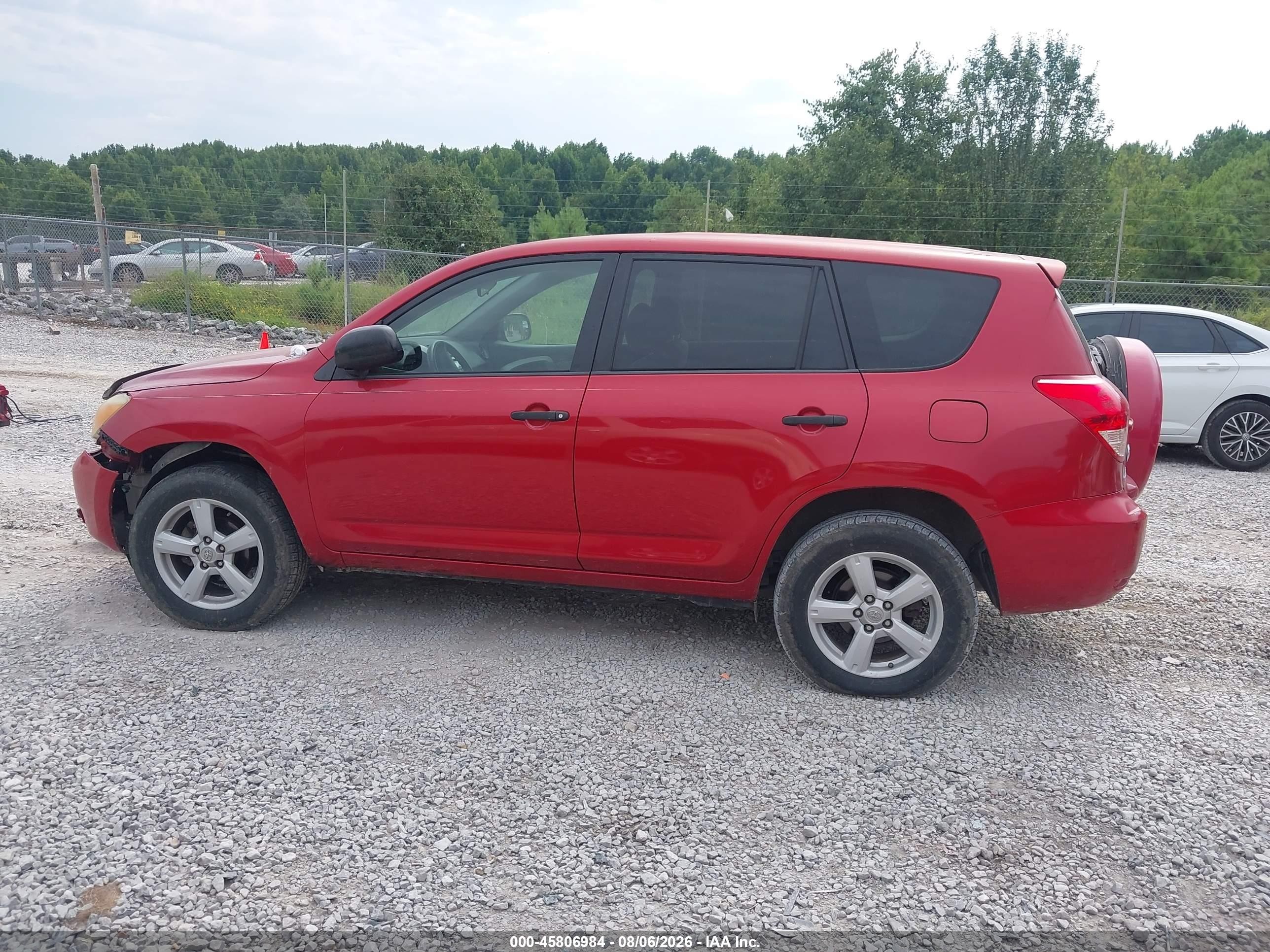 2008 Toyota Rav4   Red vin: JTMBD33V686077065
