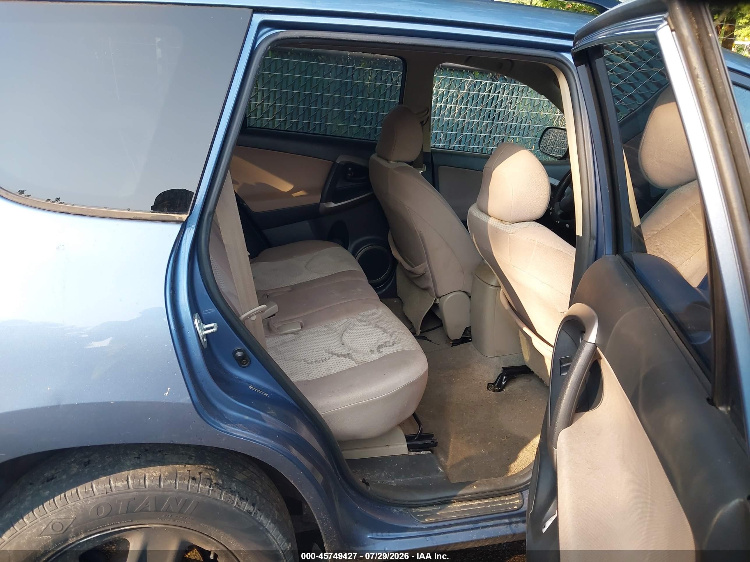2006 Toyota Rav4   Light Blue vin: JTMBD33V765017346