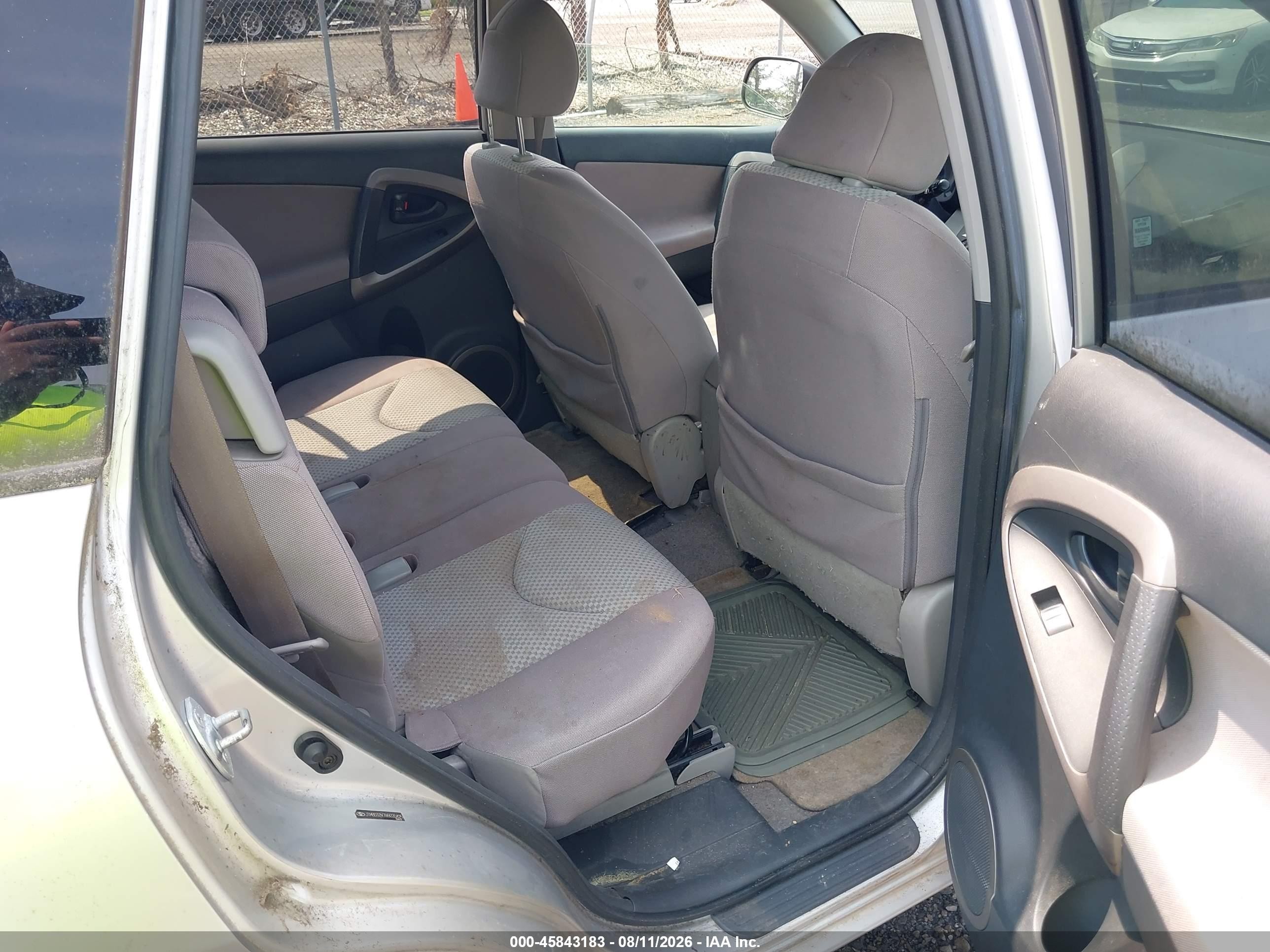 2006 Toyota Rav4   Gray vin: JTMBD33V765020425