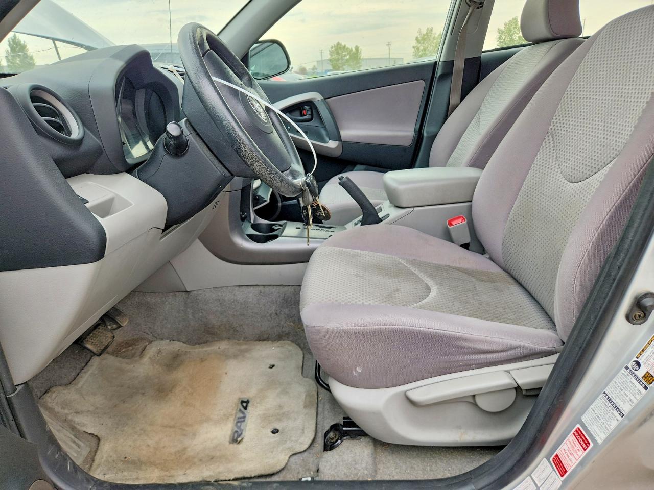 2006 Toyota Rav4 Base Silver vin: JTMBD33V766014070