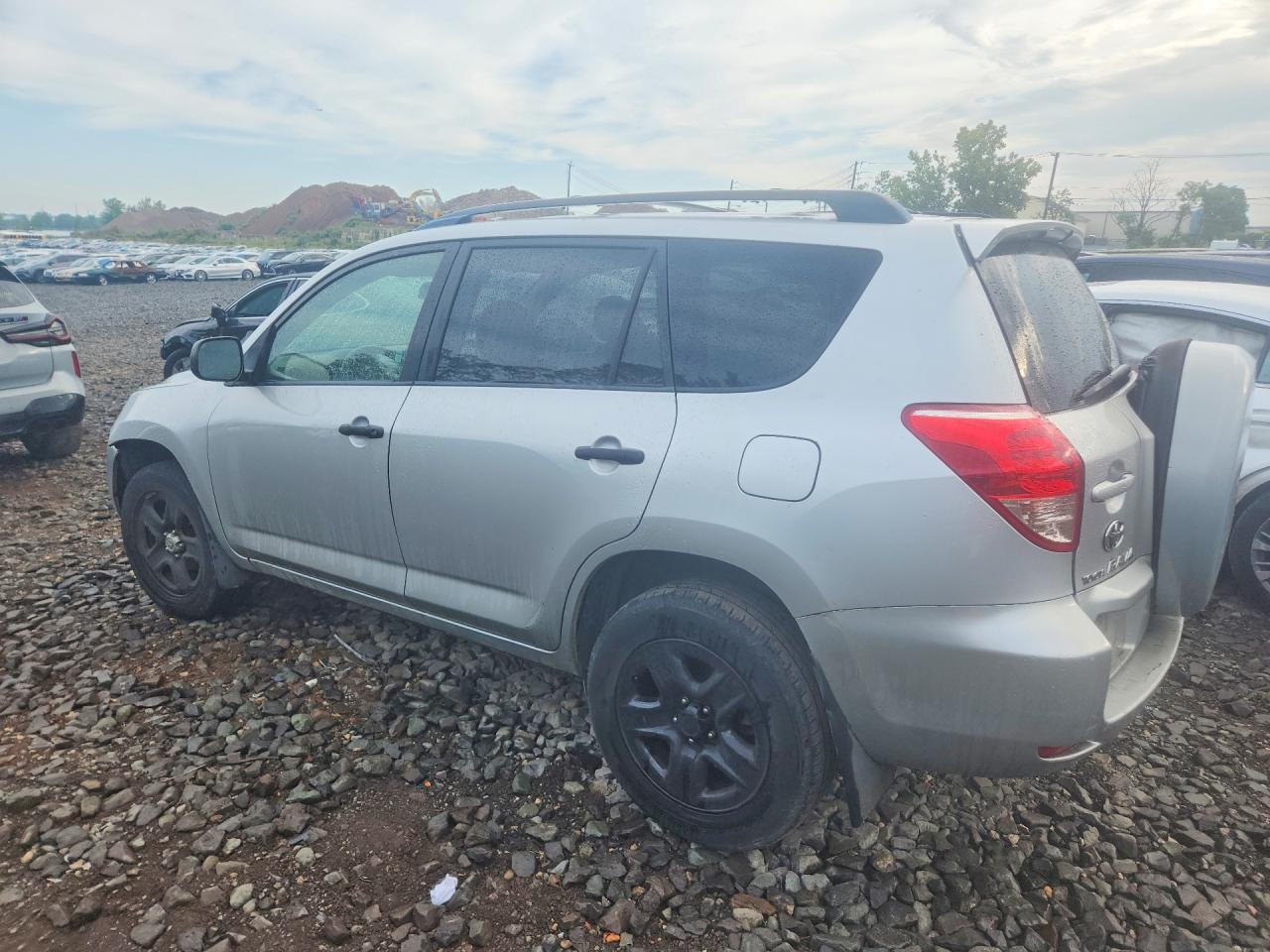 2007 Toyota Rav4 Base Silver vin: JTMBD33V776038130