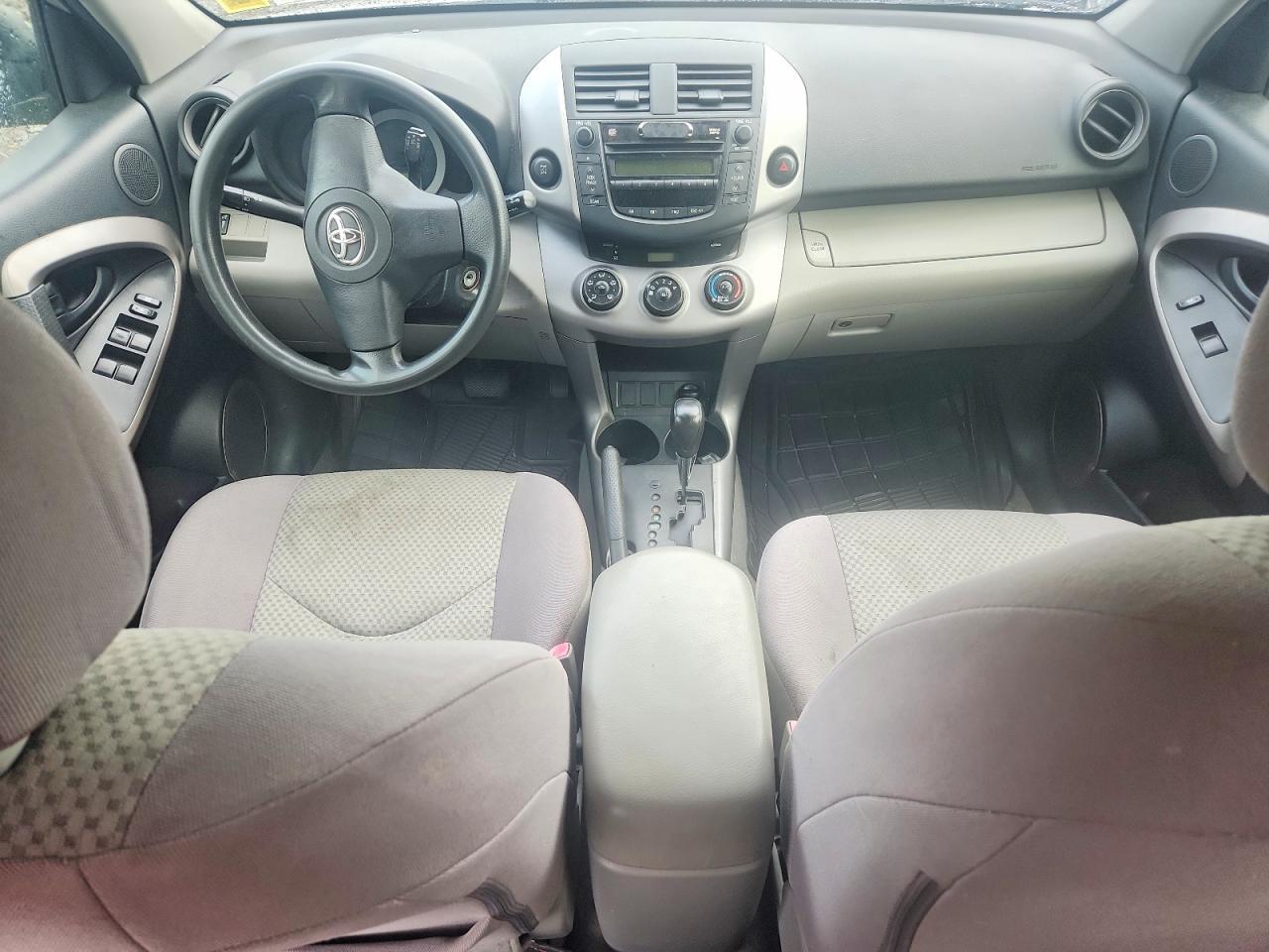 2007 Toyota Rav4 Base Silver vin: JTMBD33V776038130