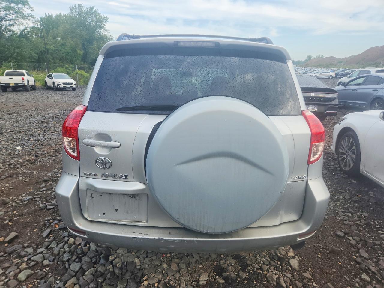 2007 Toyota Rav4 Base Silver vin: JTMBD33V776038130