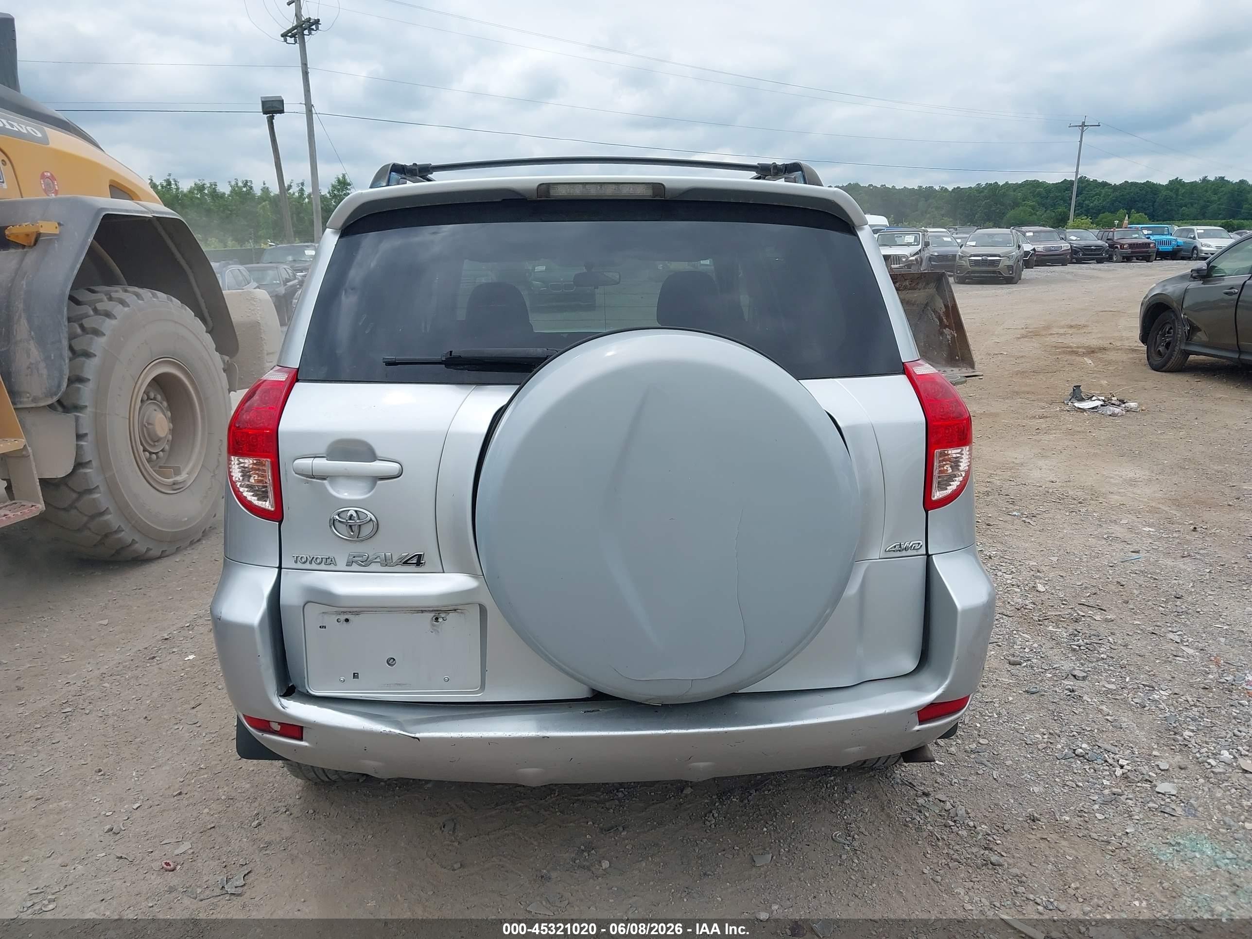 2007 Toyota Rav4   Серебряный vin: JTMBD33V776043537