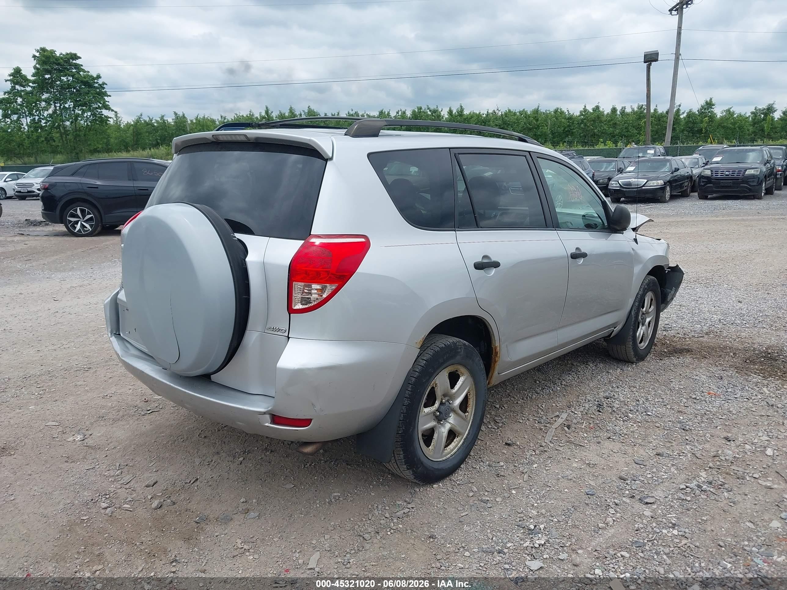 2007 Toyota Rav4   Серебряный vin: JTMBD33V776043537