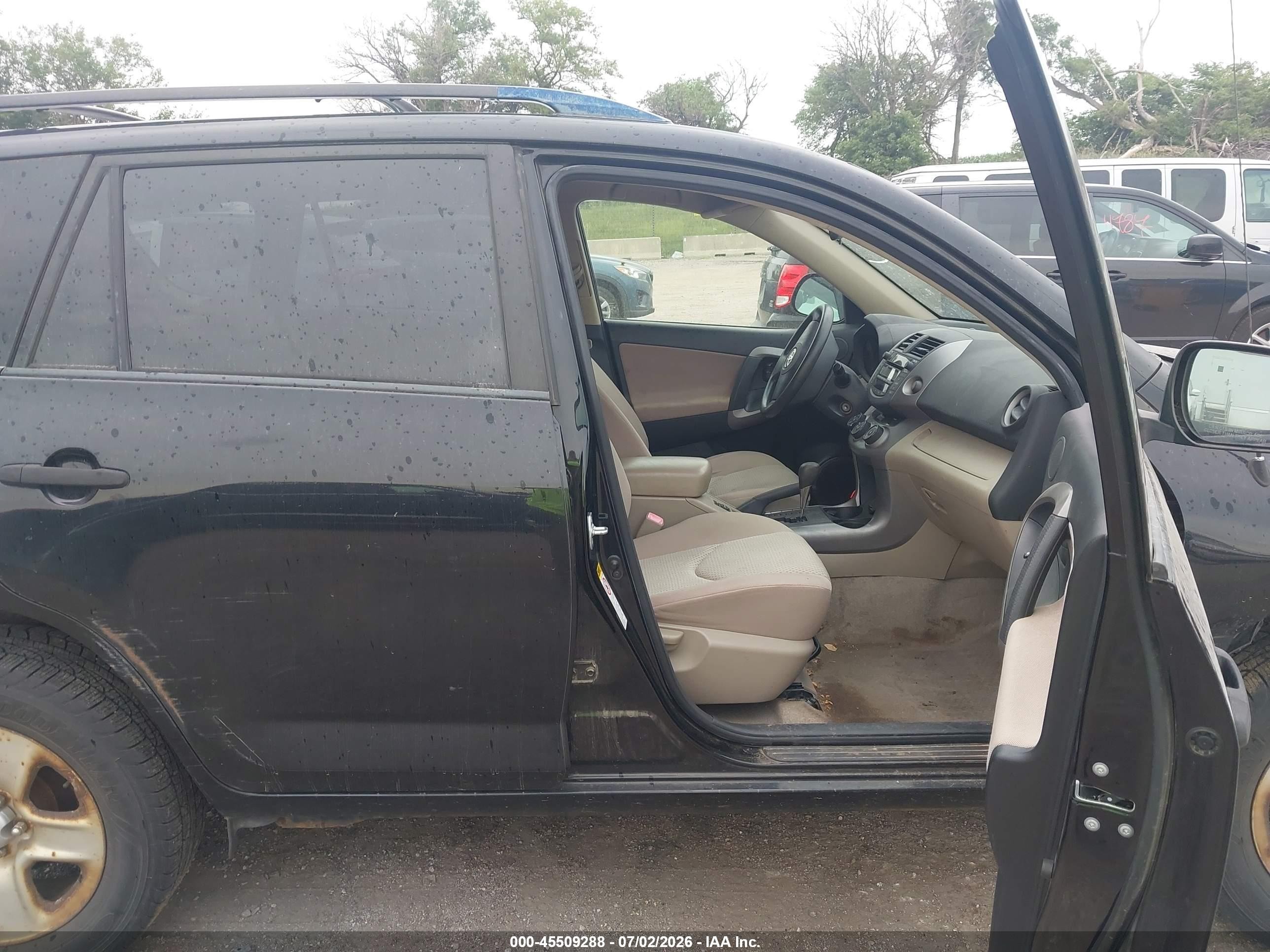 2008 Toyota Rav4   Gray vin: JTMBD33V785141717