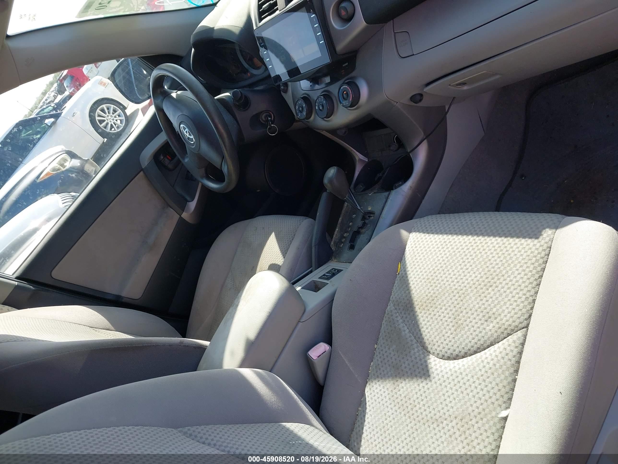 2008 Toyota Rav4   Silver vin: JTMBD33V785185040