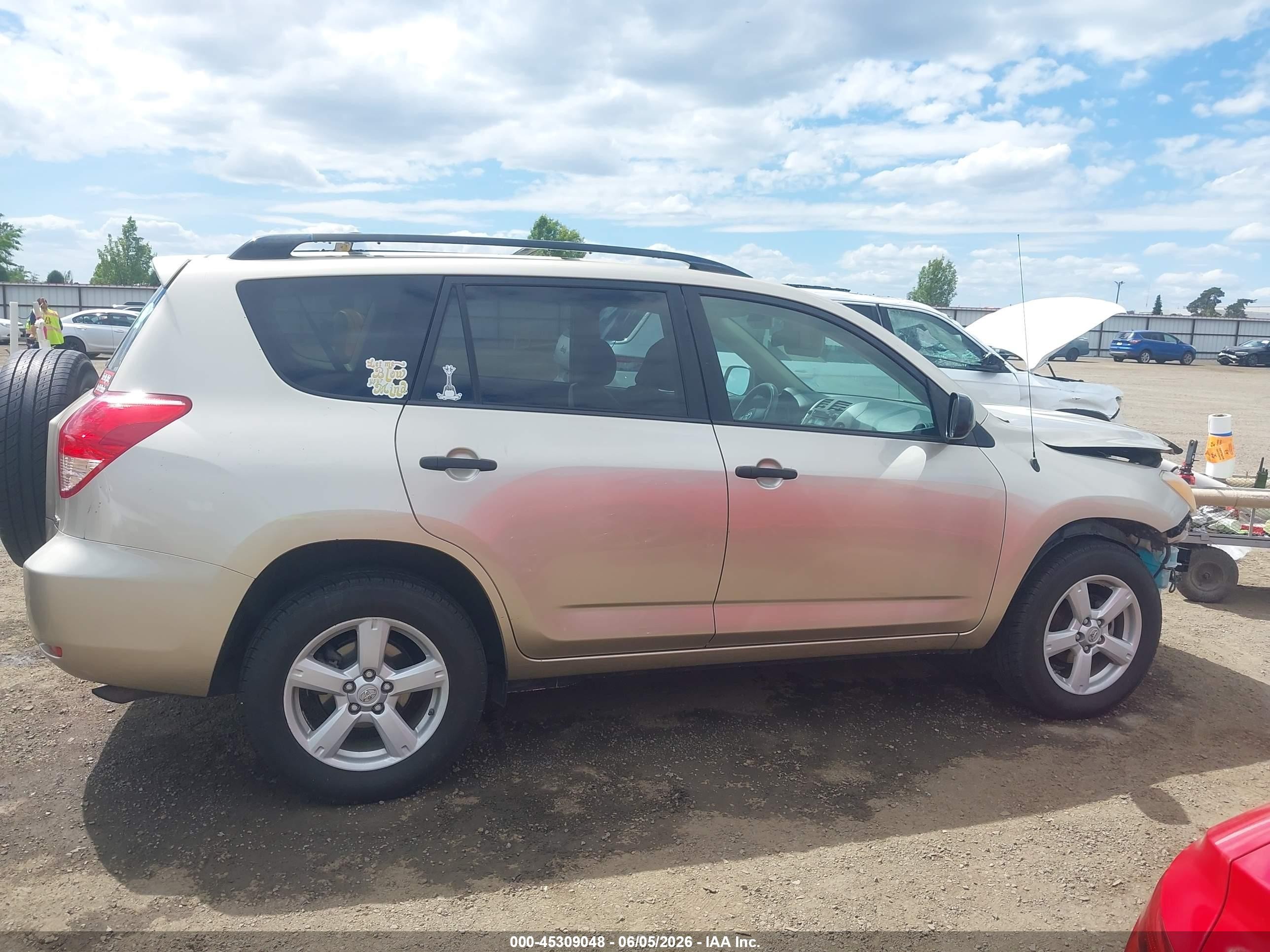 2008 Toyota Rav4   Gold vin: JTMBD33V785188262