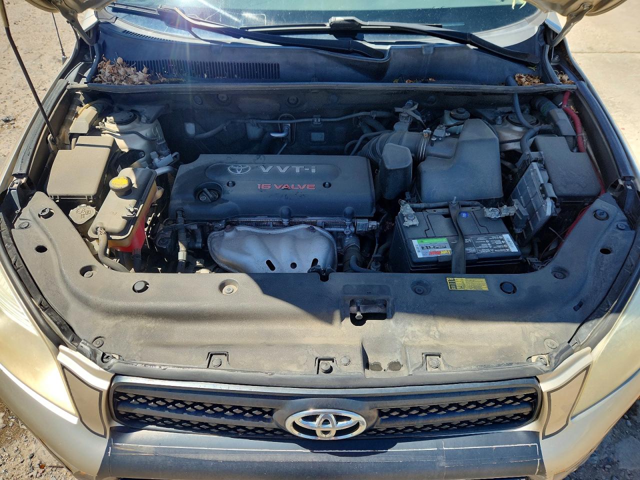 2008 Toyota Rav4 Base Tan vin: JTMBD33V786056483