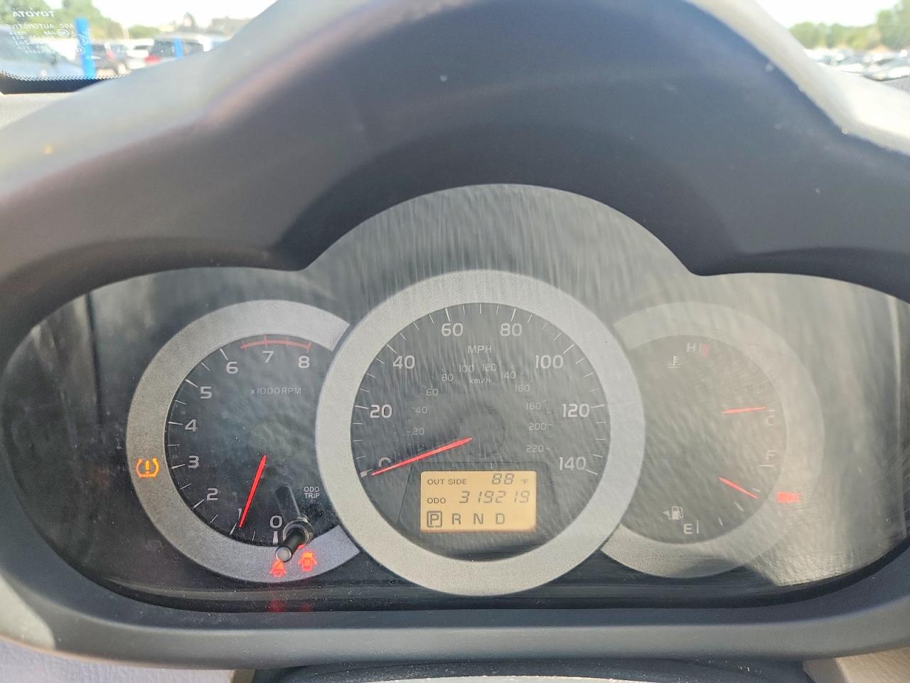 2008 Toyota Rav4 Base Tan vin: JTMBD33V786056483