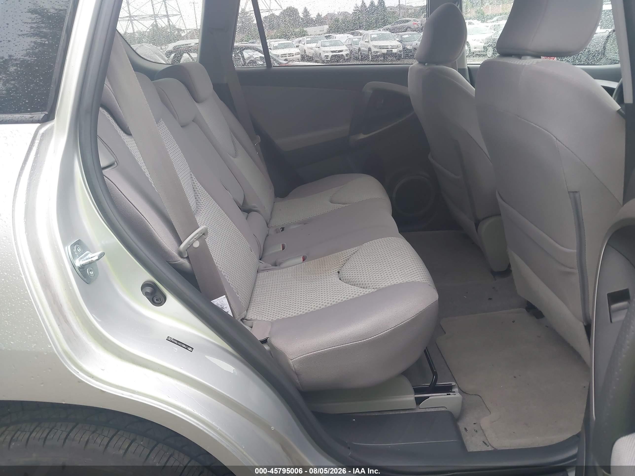 2008 Toyota Rav4   Silver vin: JTMBD33V786064387