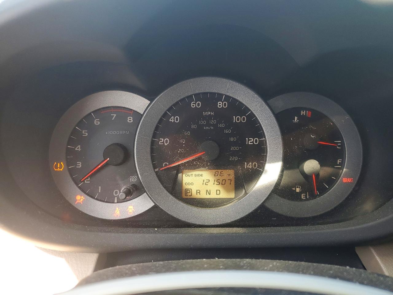2008 Toyota Rav4 Base Red vin: JTMBD33V786075535