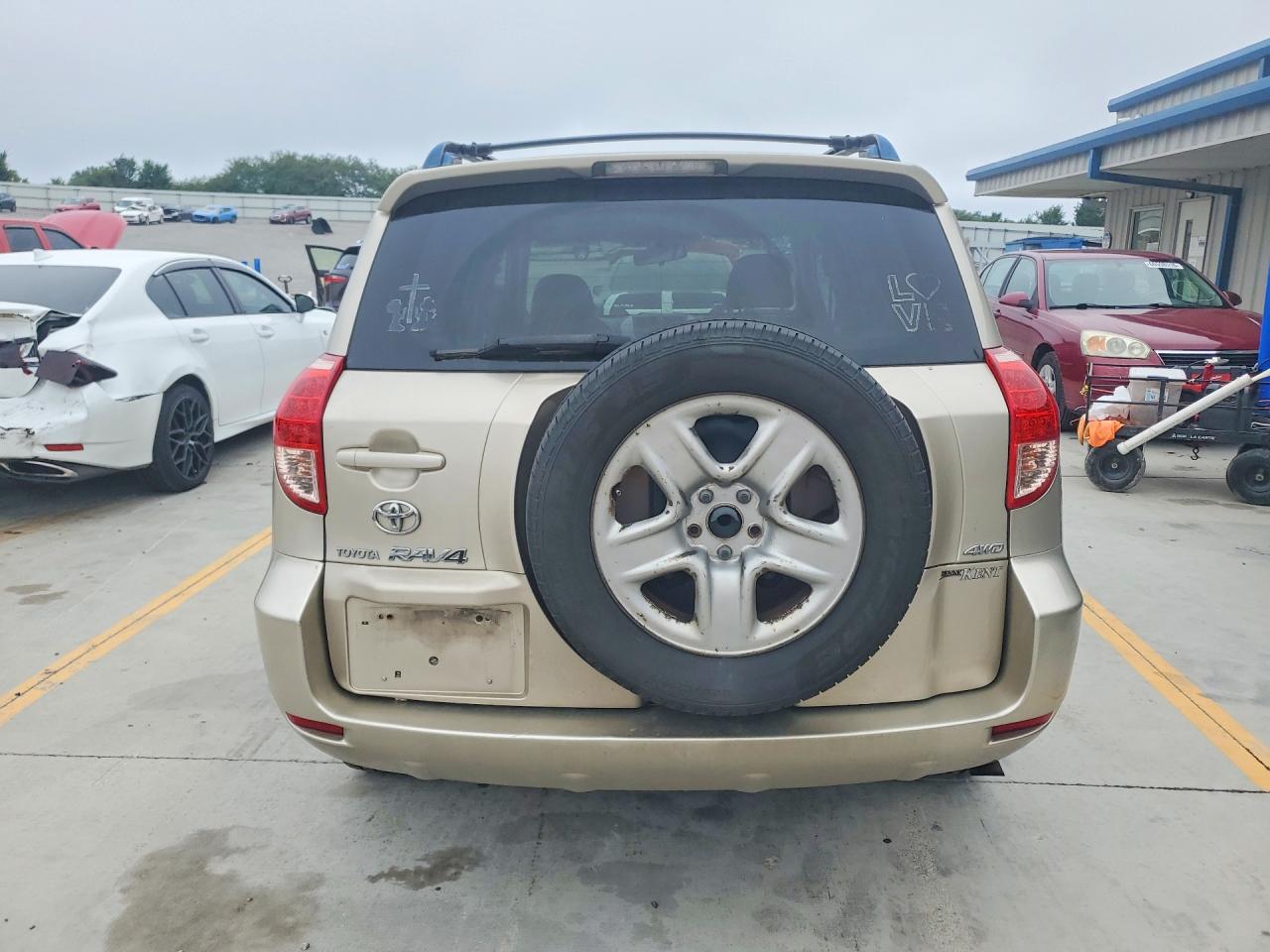 2008 Toyota Rav4 Base Gold vin: JTMBD33V786077088