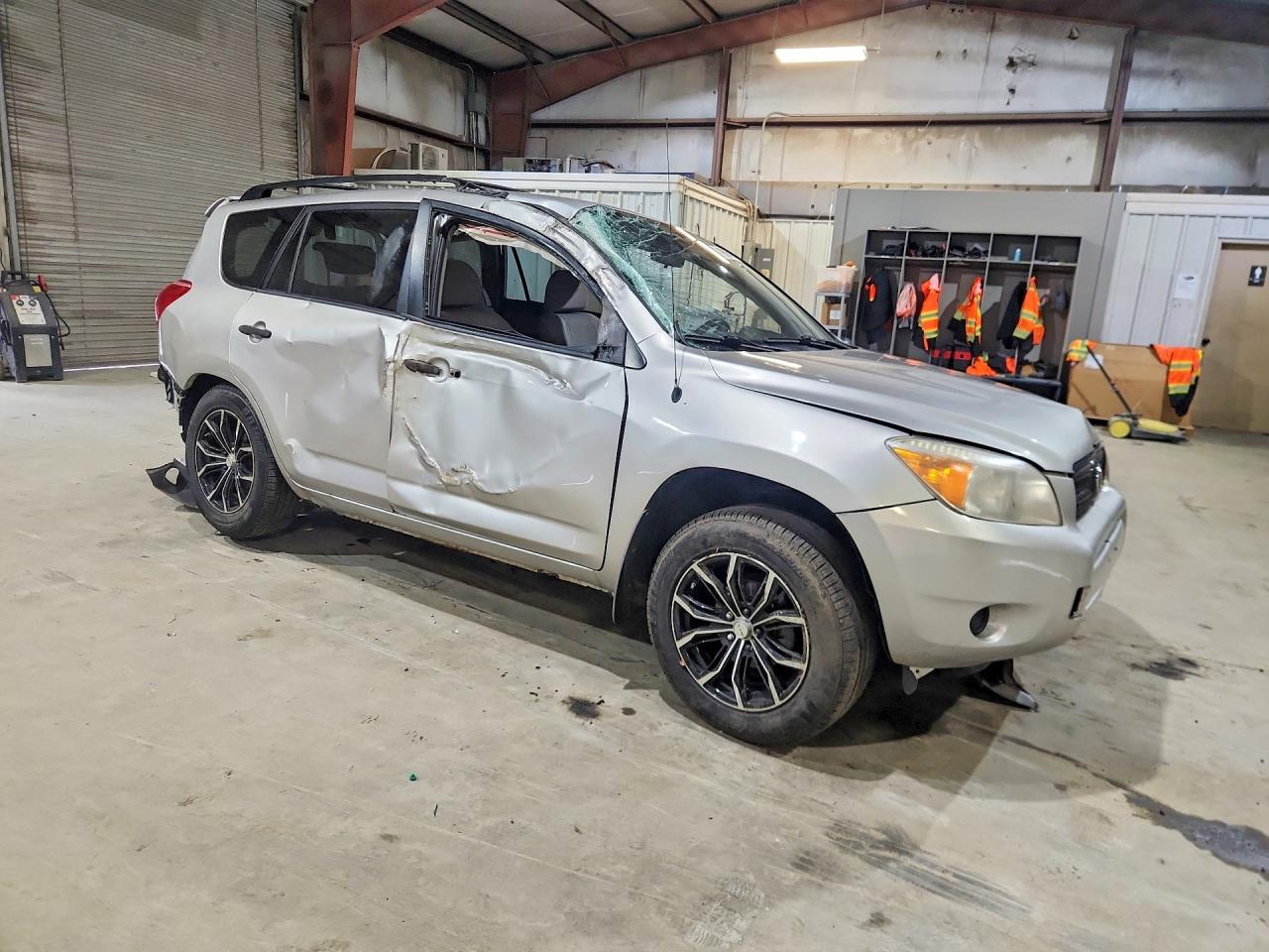 2008 Toyota Rav4 Base Silver vin: JTMBD33V786083702